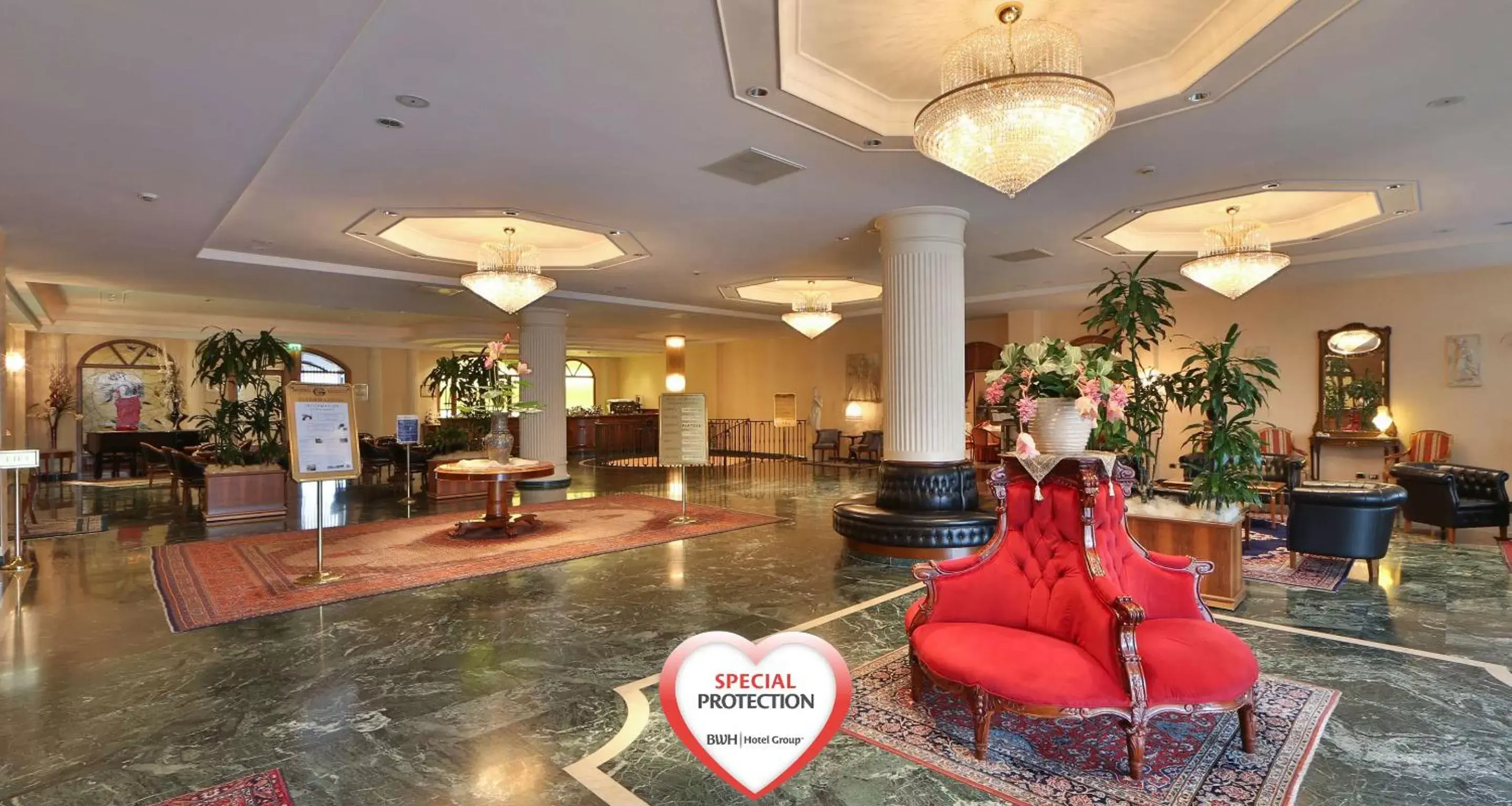 Lobby or reception in Best Western Hotel Globus City