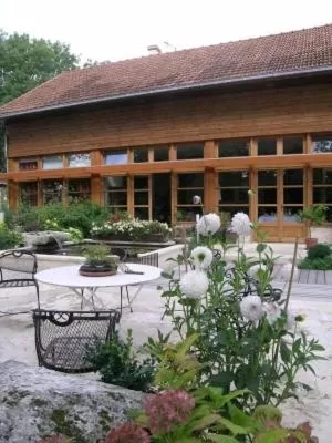 Property Building in Le Clos Chedeville