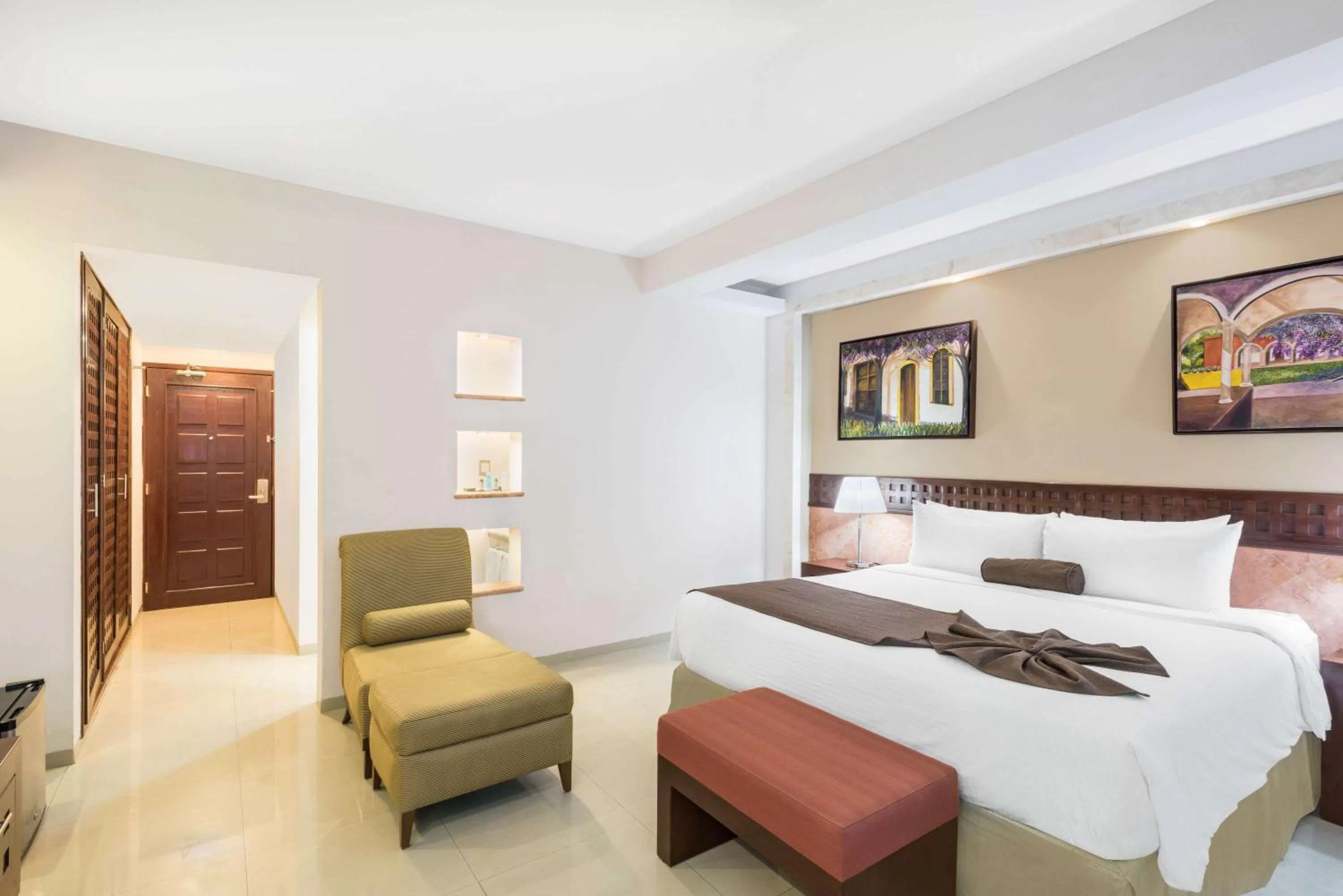 Photo of the whole room, Bed in Wyndham Merida