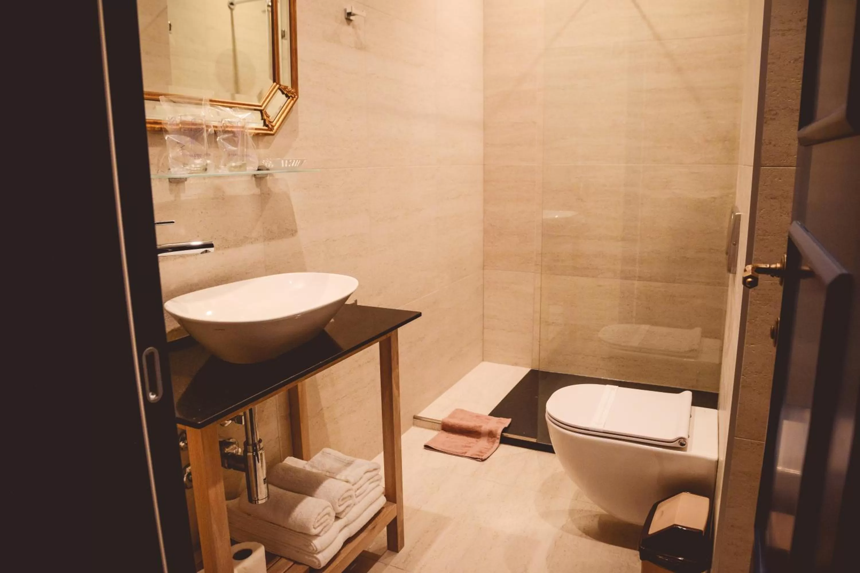 Boutique Macchiato House