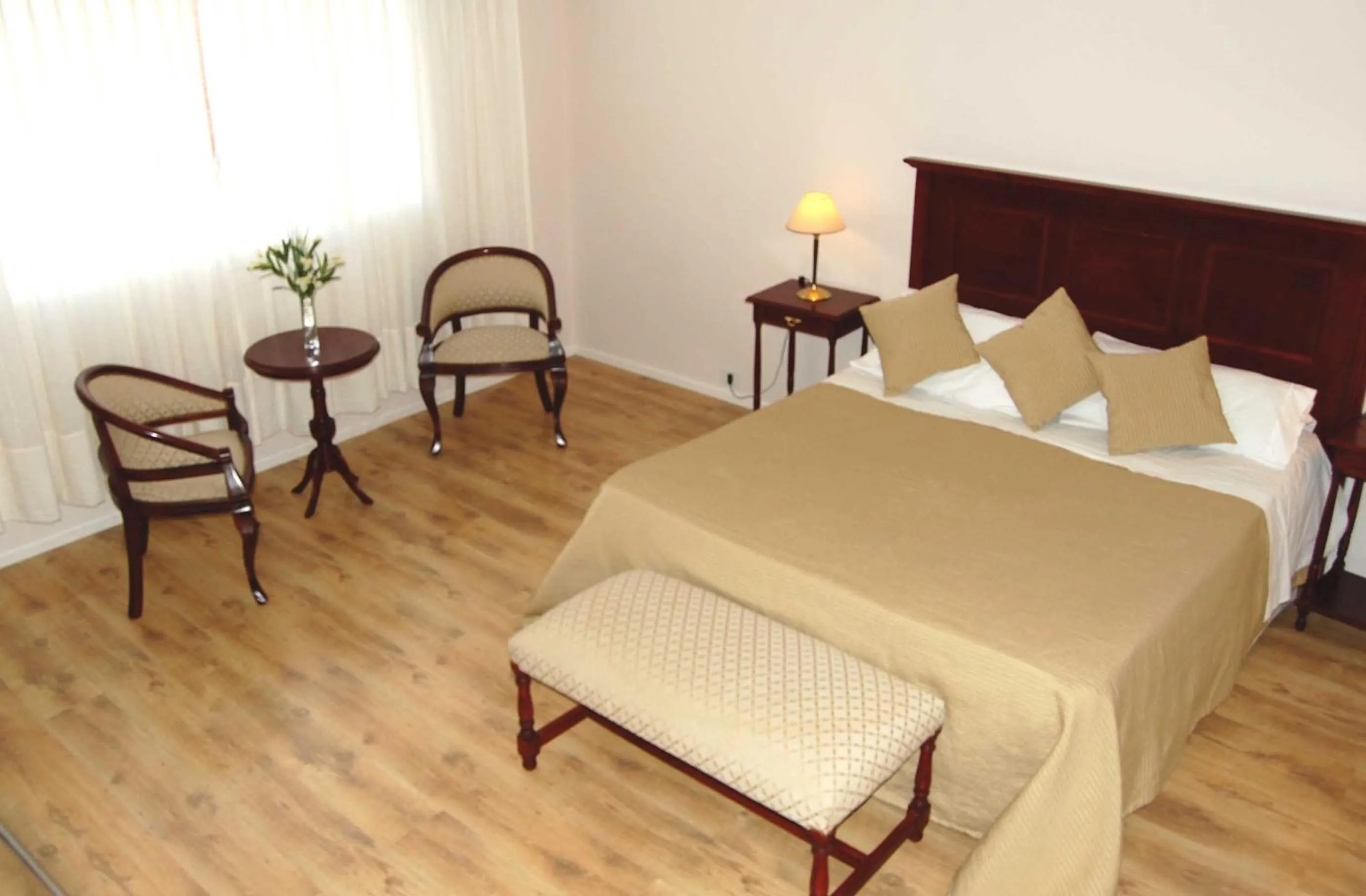 Bedroom, Bed in Hotel Gran Madryn