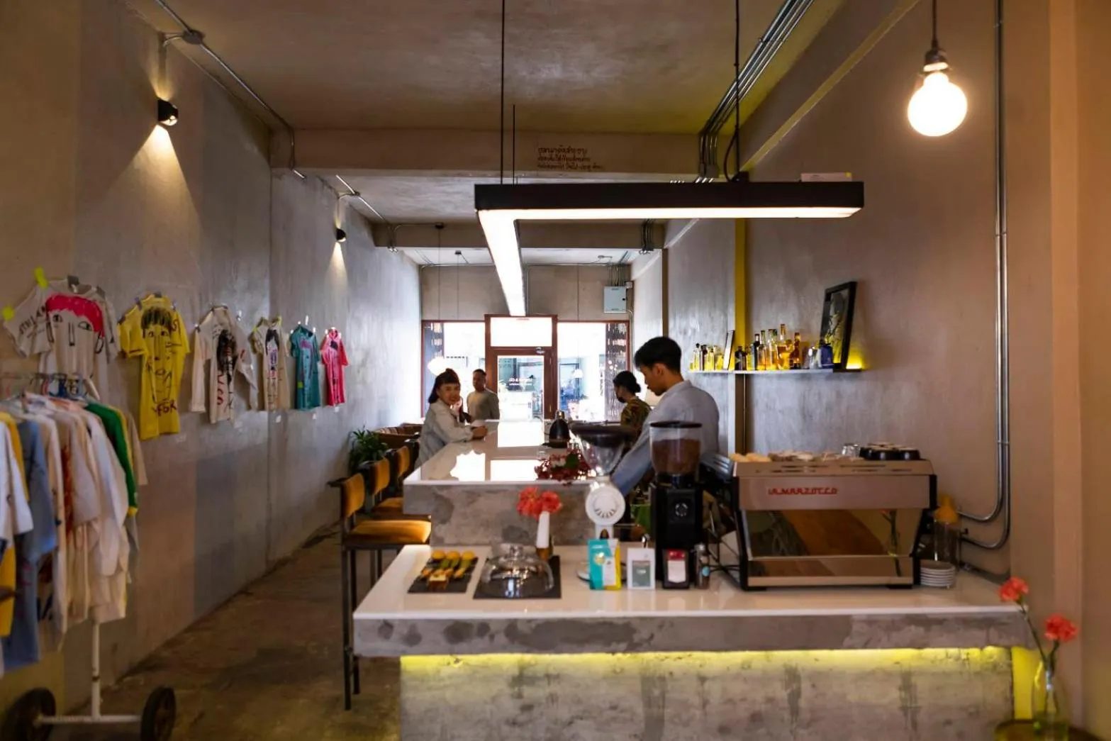 Lounge or bar in What's Up Chiang Mai