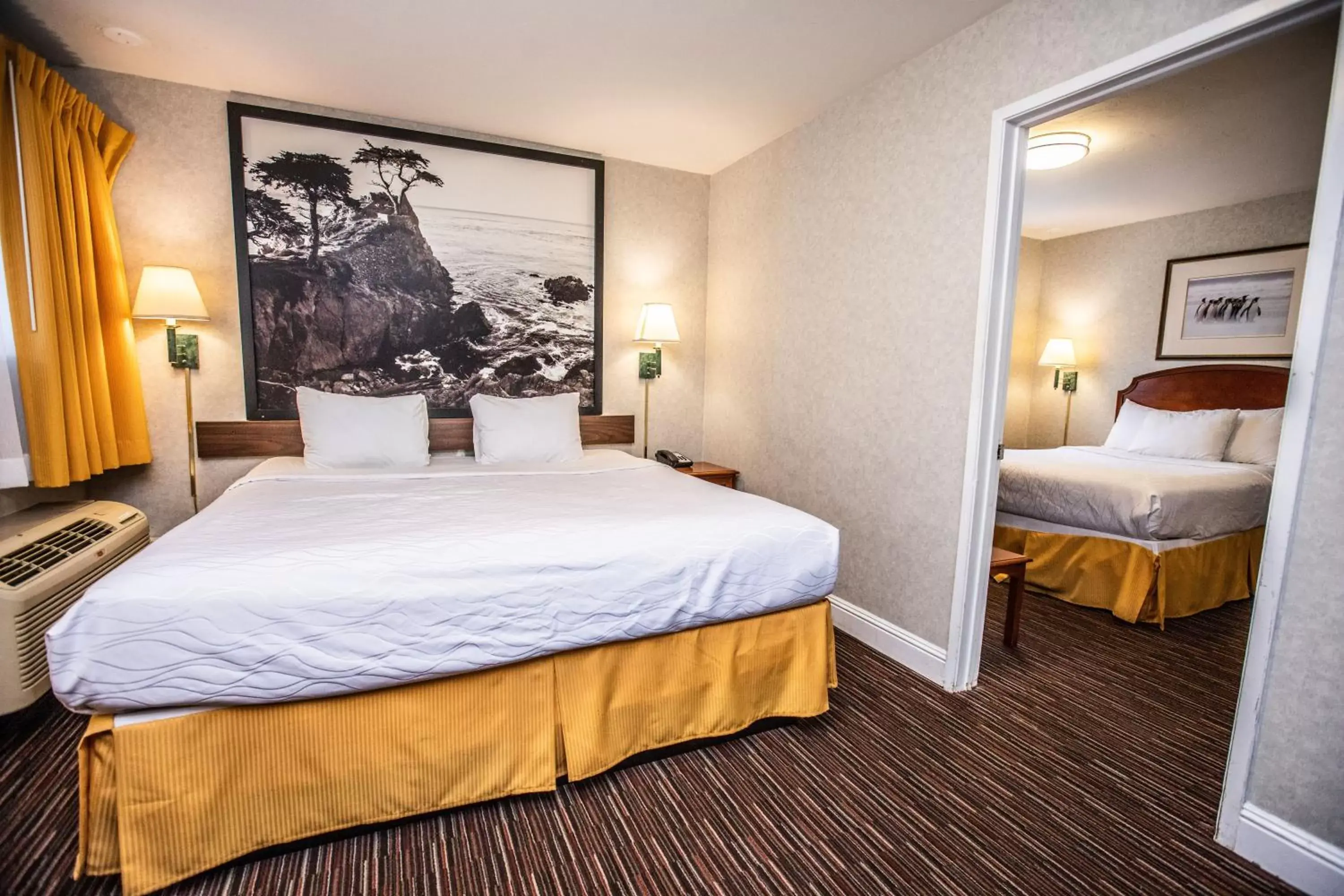 Photo of the whole room, Bed in Pelican Inn Photo of the whole room, Bed in Pelican Inn