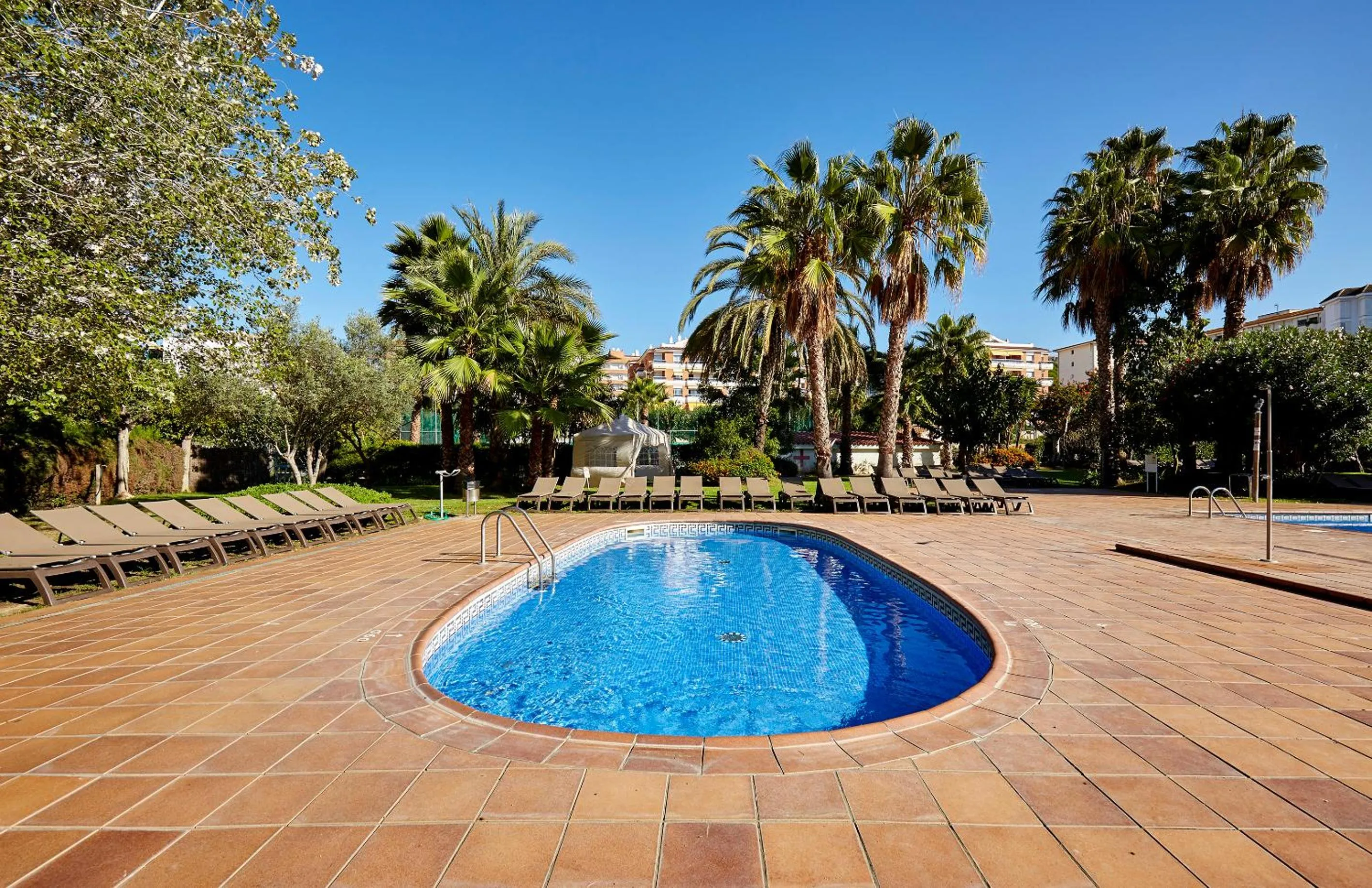 Swimming pool in Hotel Surf Mar