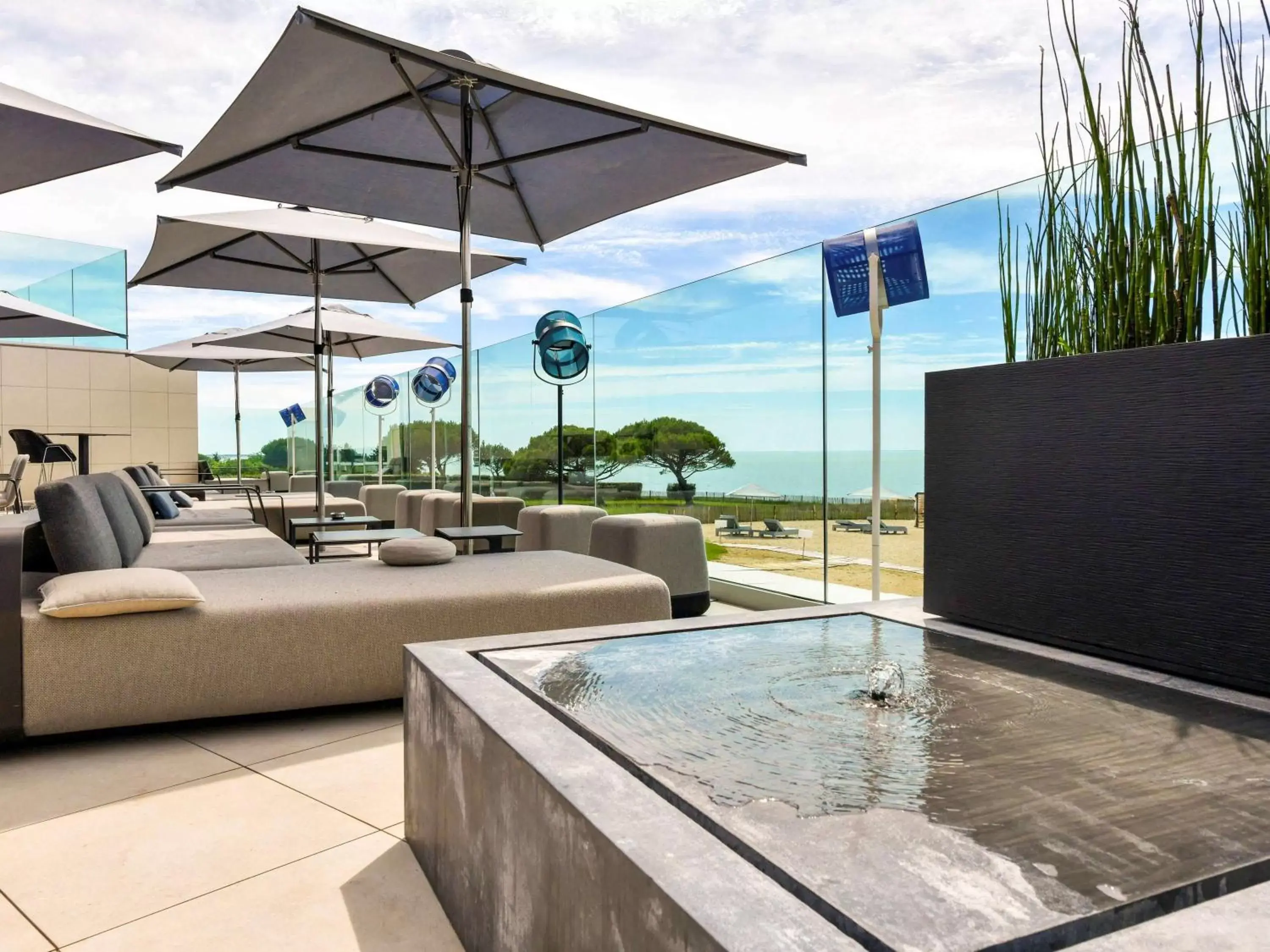 Lounge or bar, Swimming Pool in La Grande Terrasse Hotel&Spa La Rochelle MGallery Hotel Collection