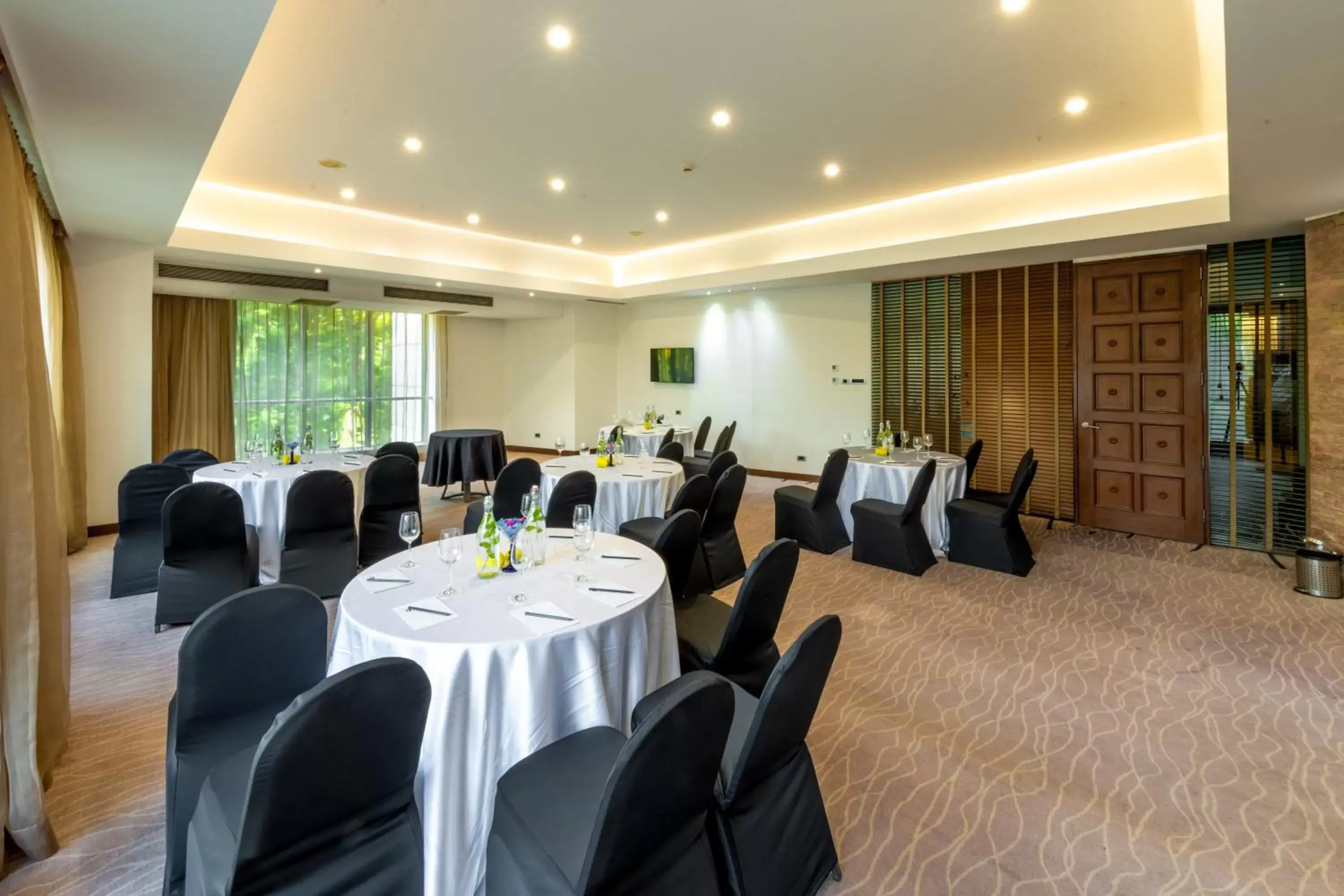 Meeting/conference room in O Hotel Pune