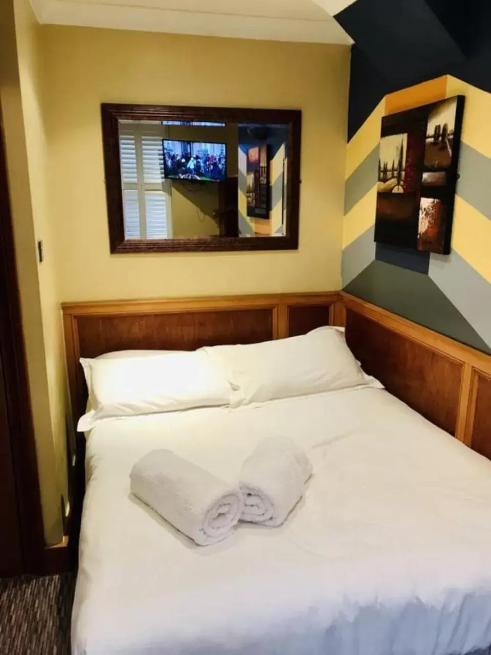Bedroom, Bed in KX Rooms Kings Cross