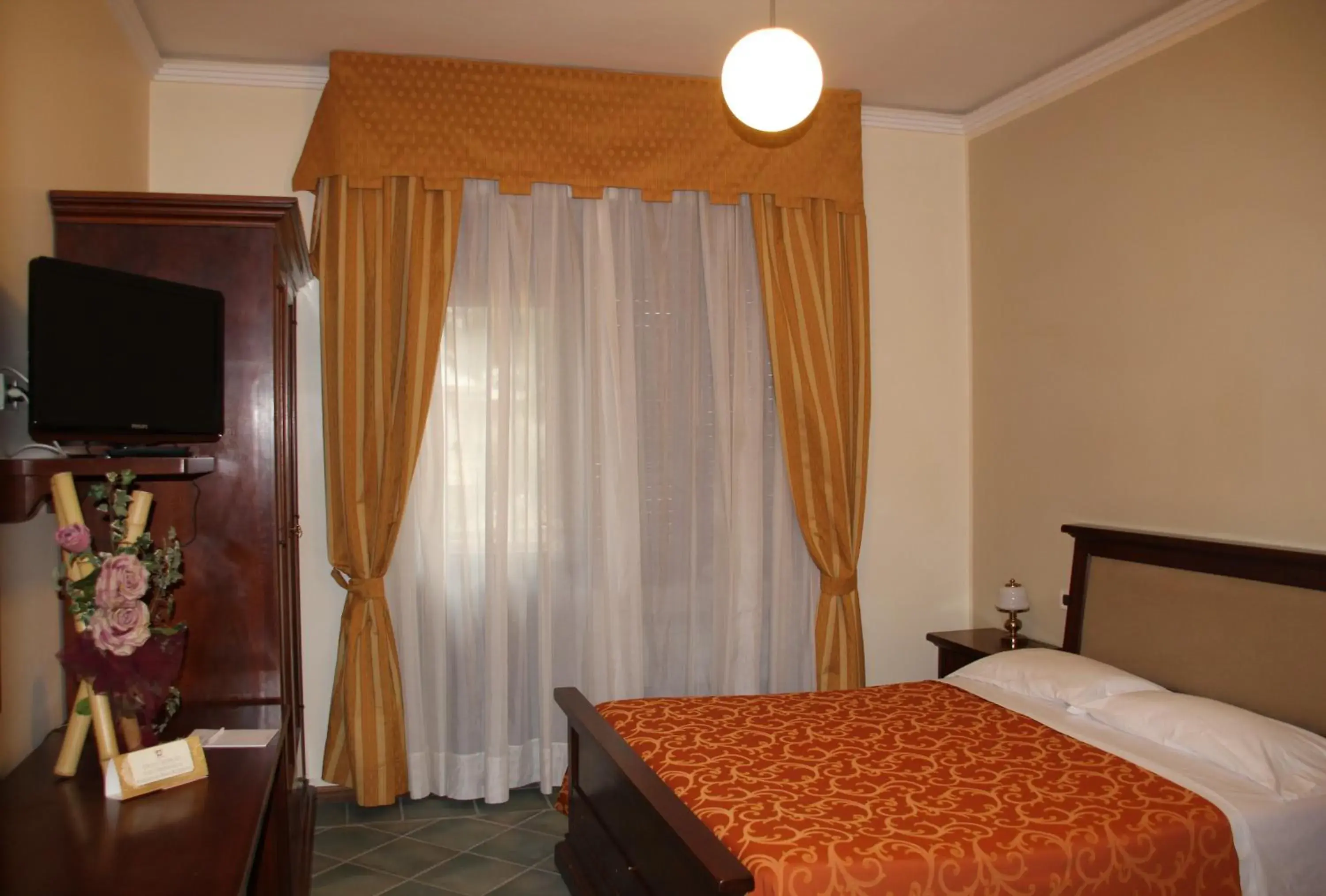 Photo of the whole room, Bed in Hotel Girasole