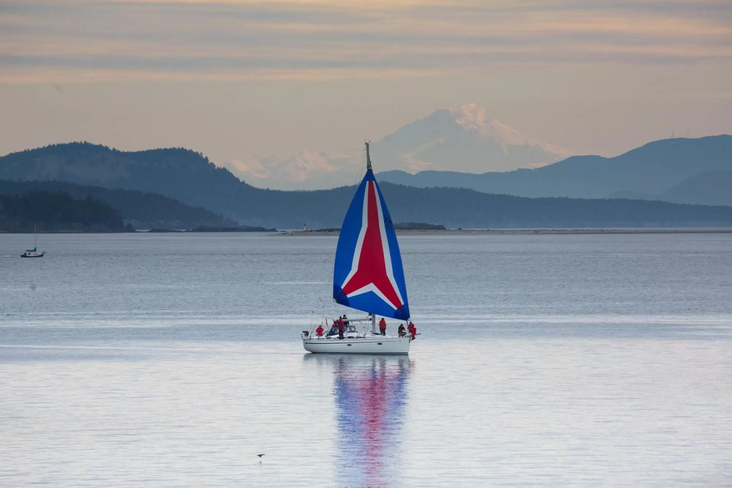 View (from property/room), Windsurfing in Sidney Waterfront Inn