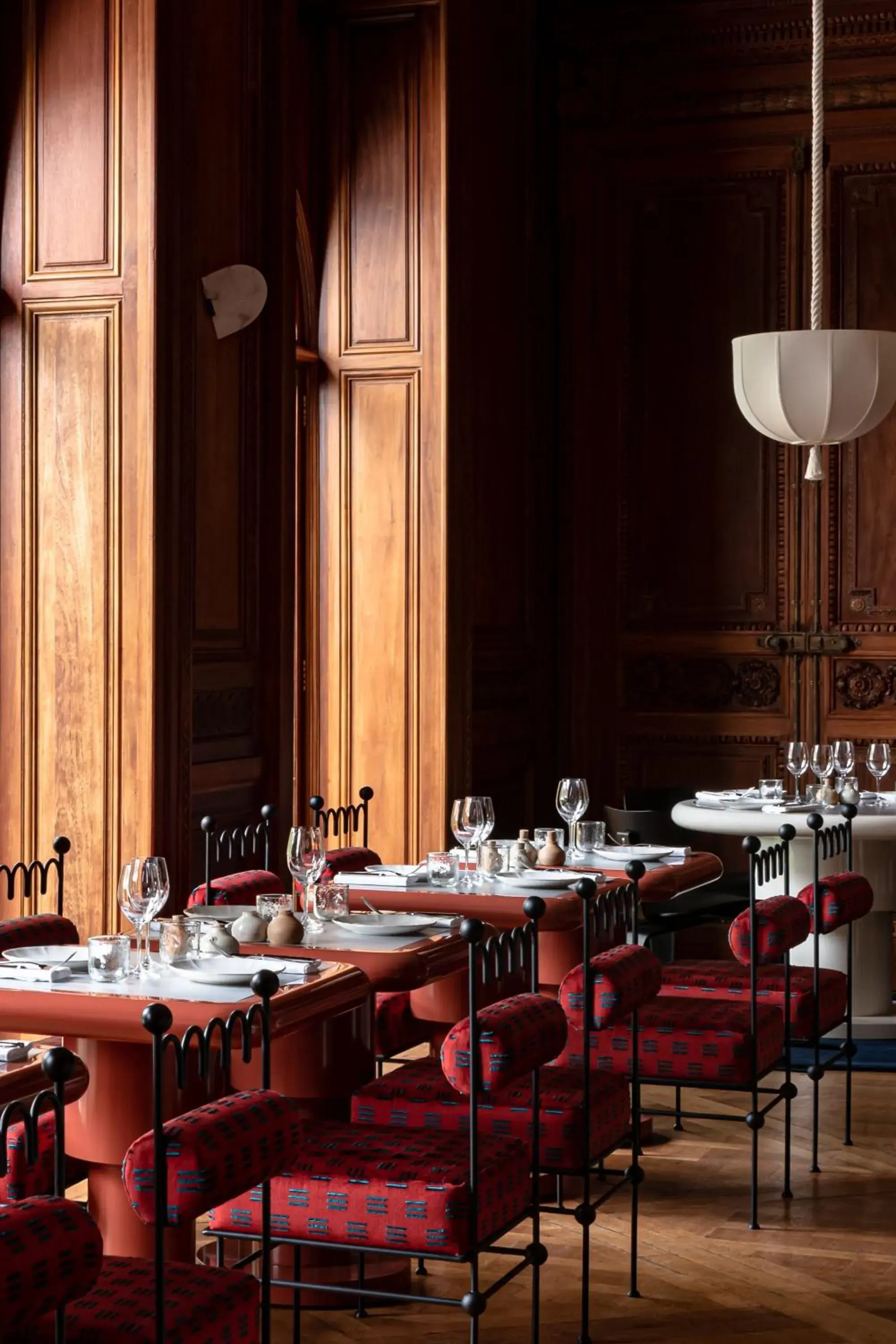 Restaurant/Places to Eat in Cowley Manor Hotel