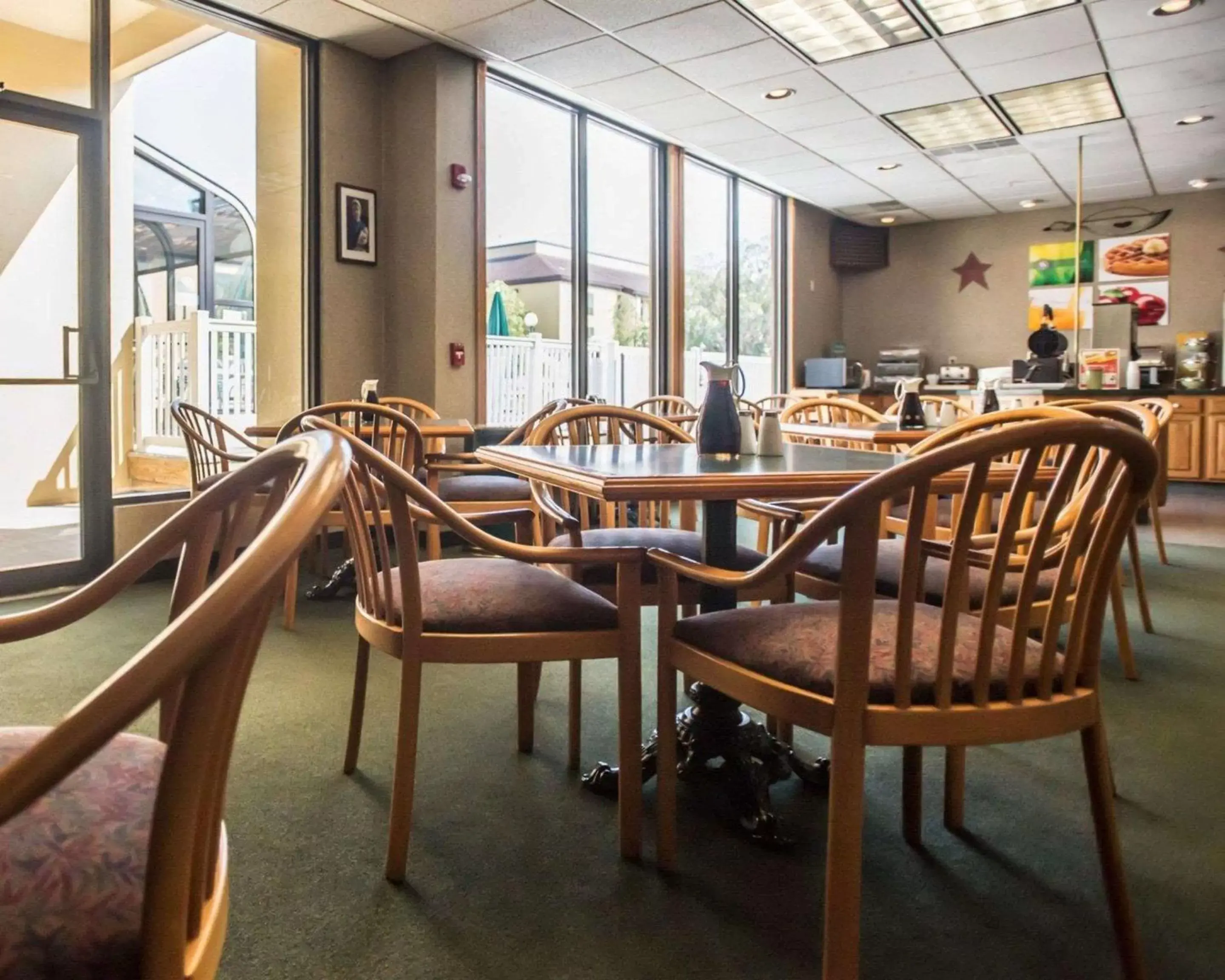 Restaurant/places to eat in Quality Inn New Columbia-Lewisburg Restaurant/places to eat in Quality Inn New Columbia-Lewisburg