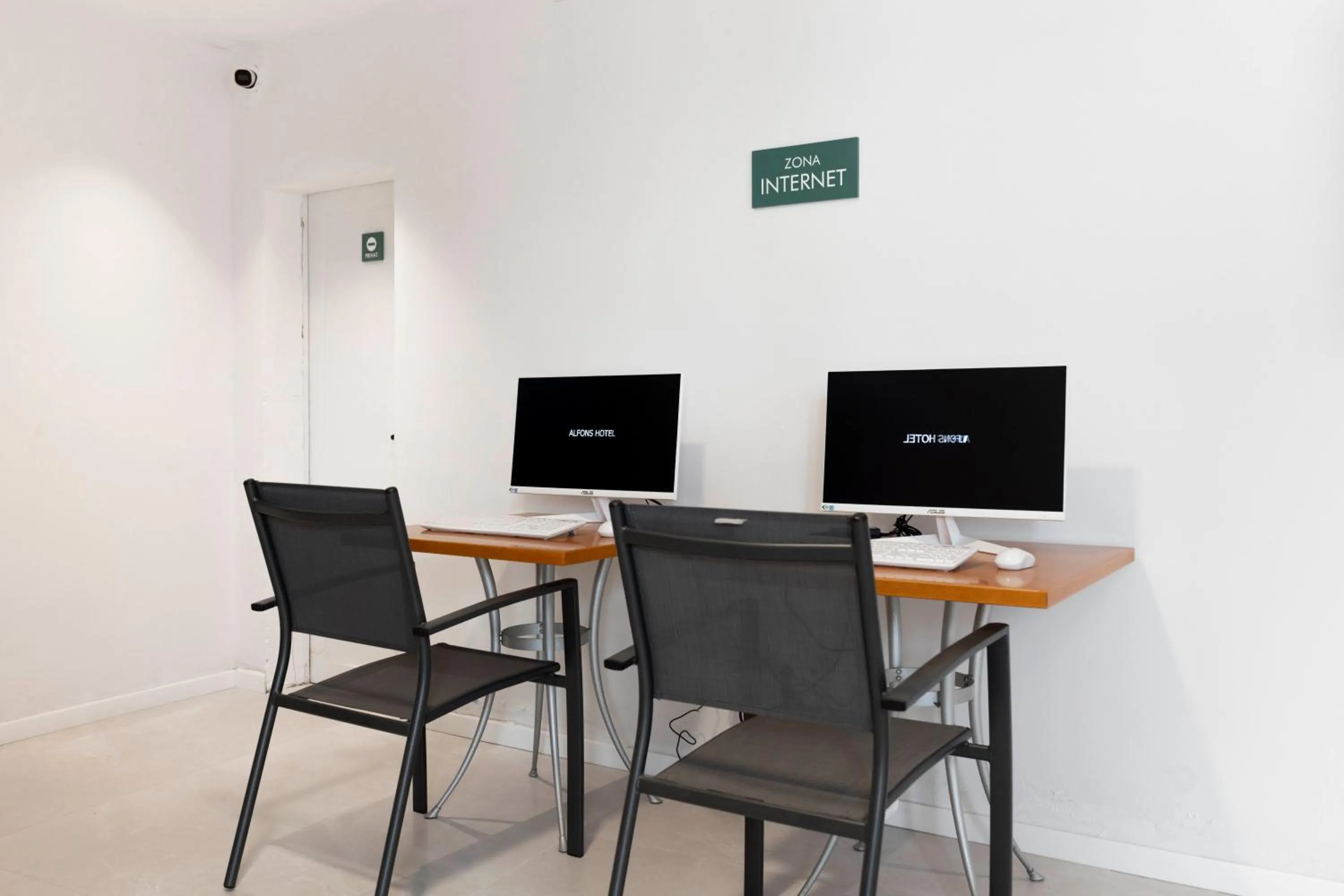 Business facilities in Alfons Hotel