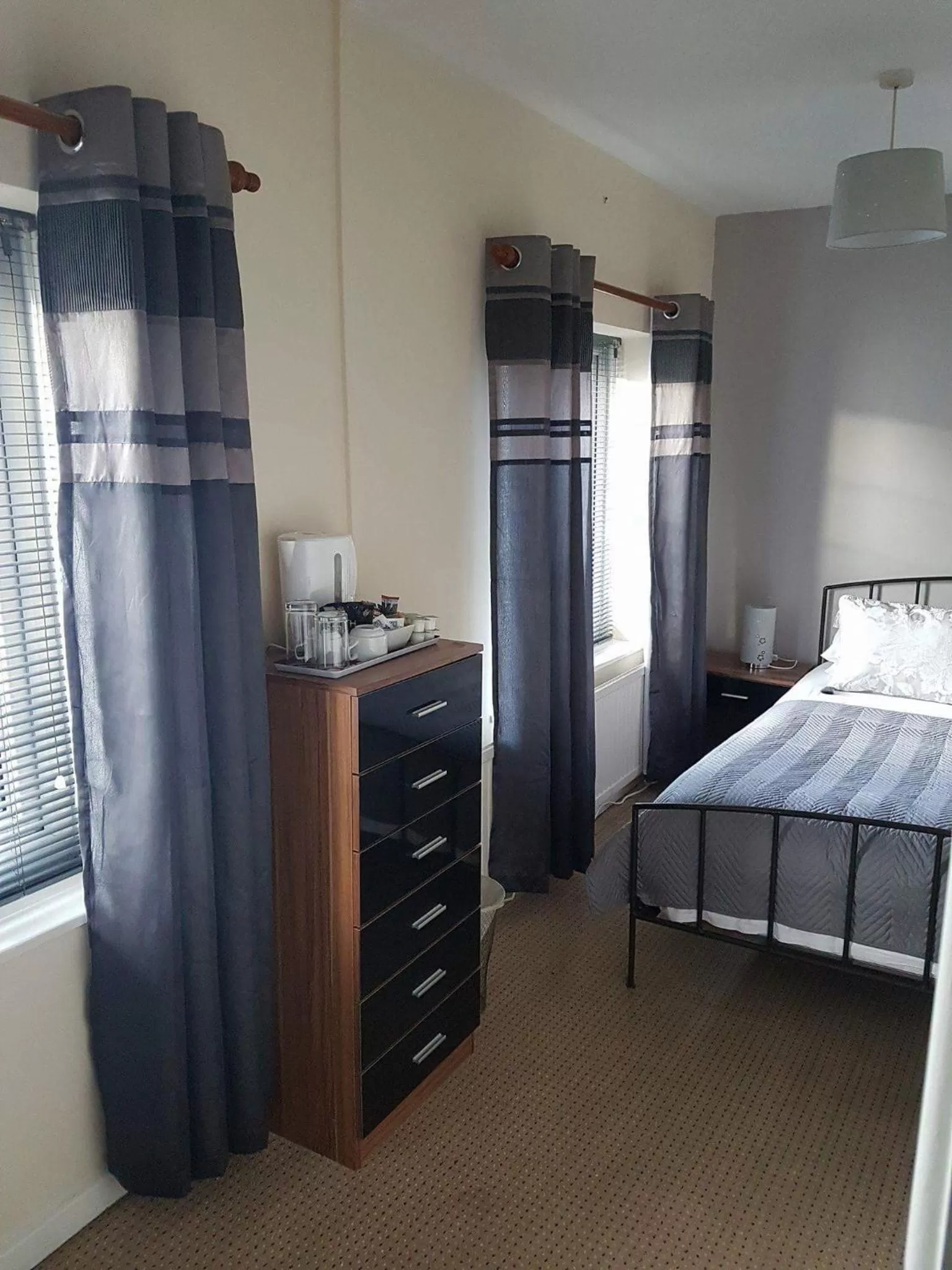 Bed in The Lamb and Flag Inn