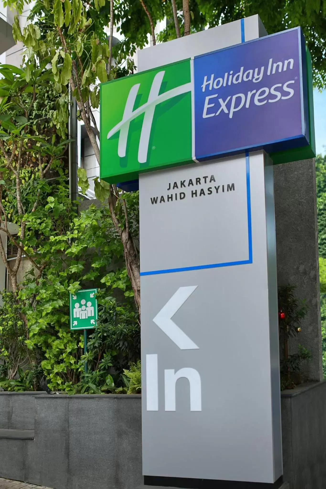 Property building in Holiday Inn Express Jakarta Wahid Hasyim, an IHG Hotel