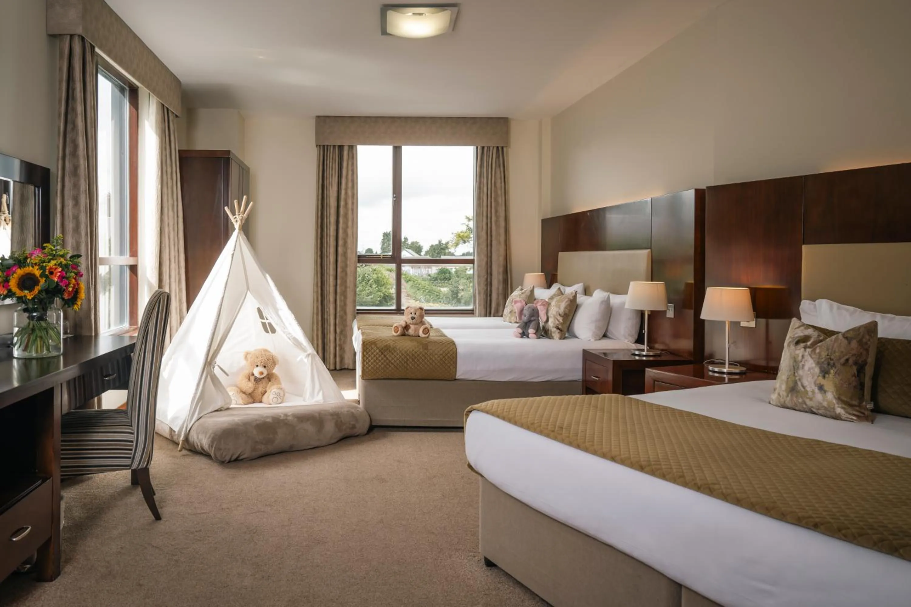 Bedroom, Bed in Trim Castle Hotel