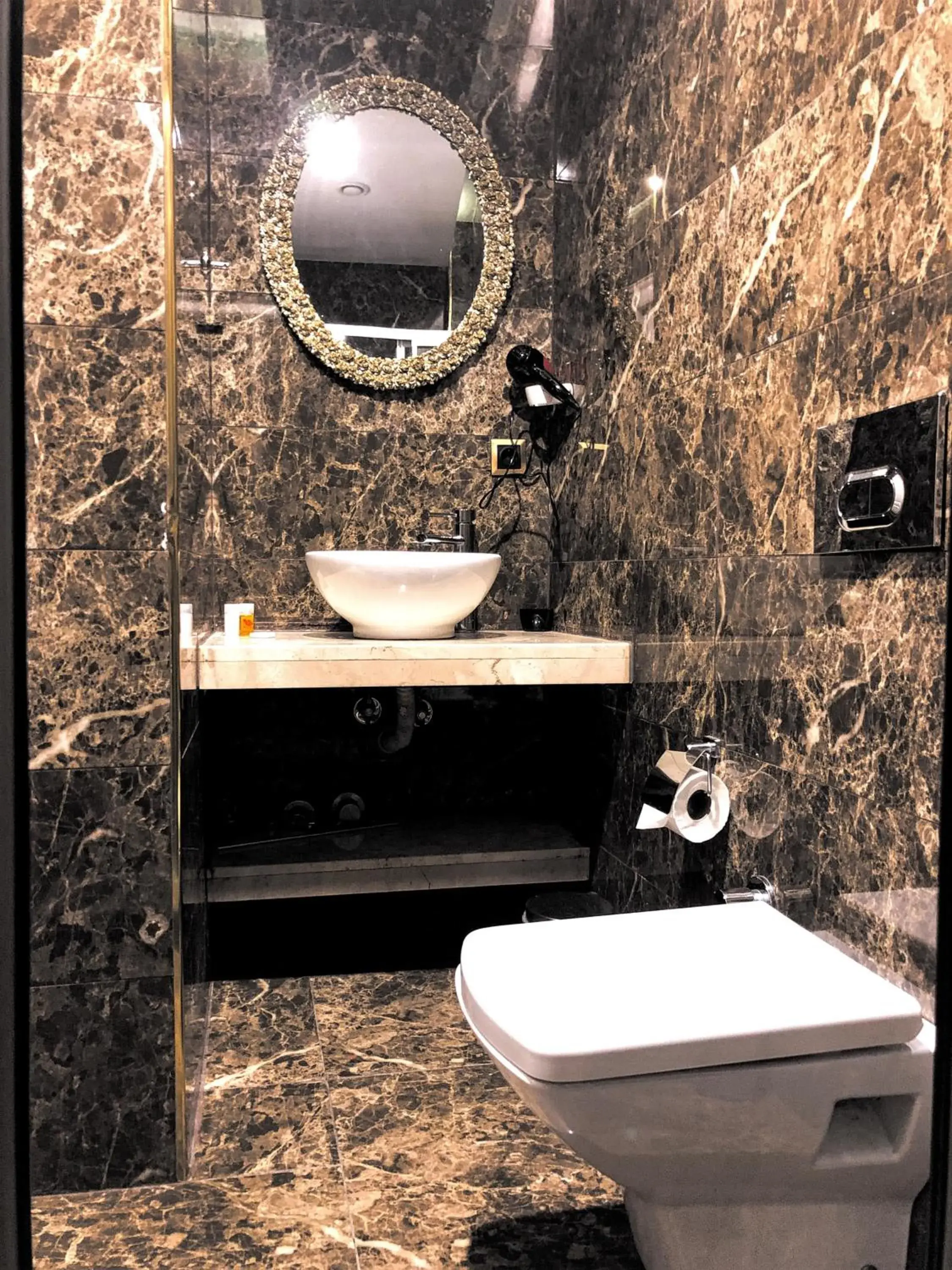 Toilet, Bathroom in Hotel Golden Gate Topkapi
