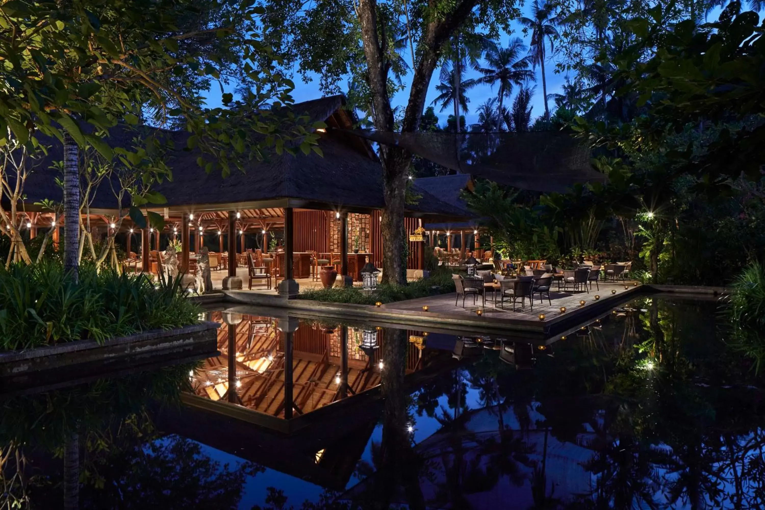Lounge or bar, Swimming Pool in Hyatt Regency Bali