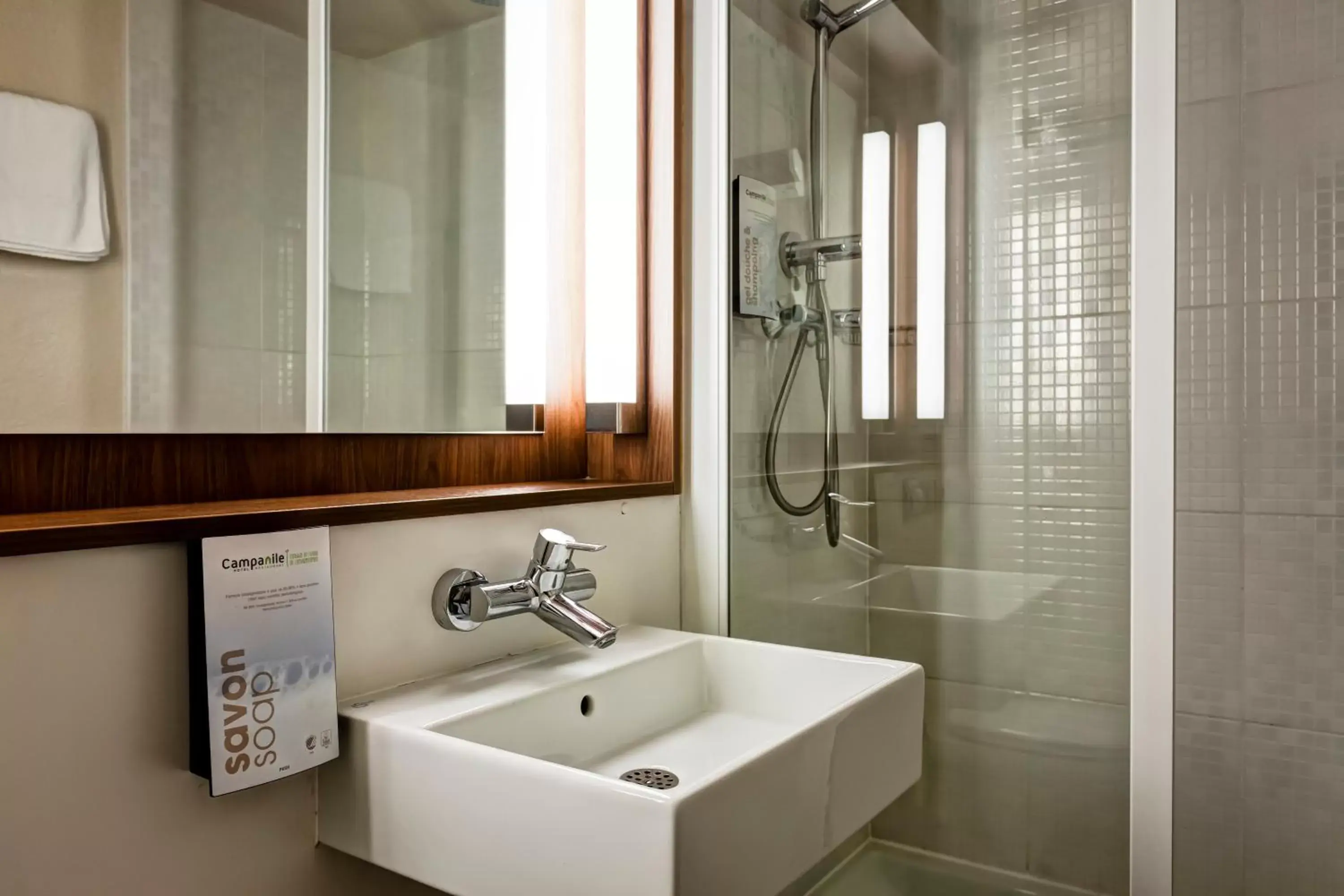 Shower, Bathroom in Campanile Lyon Bron Eurexpo