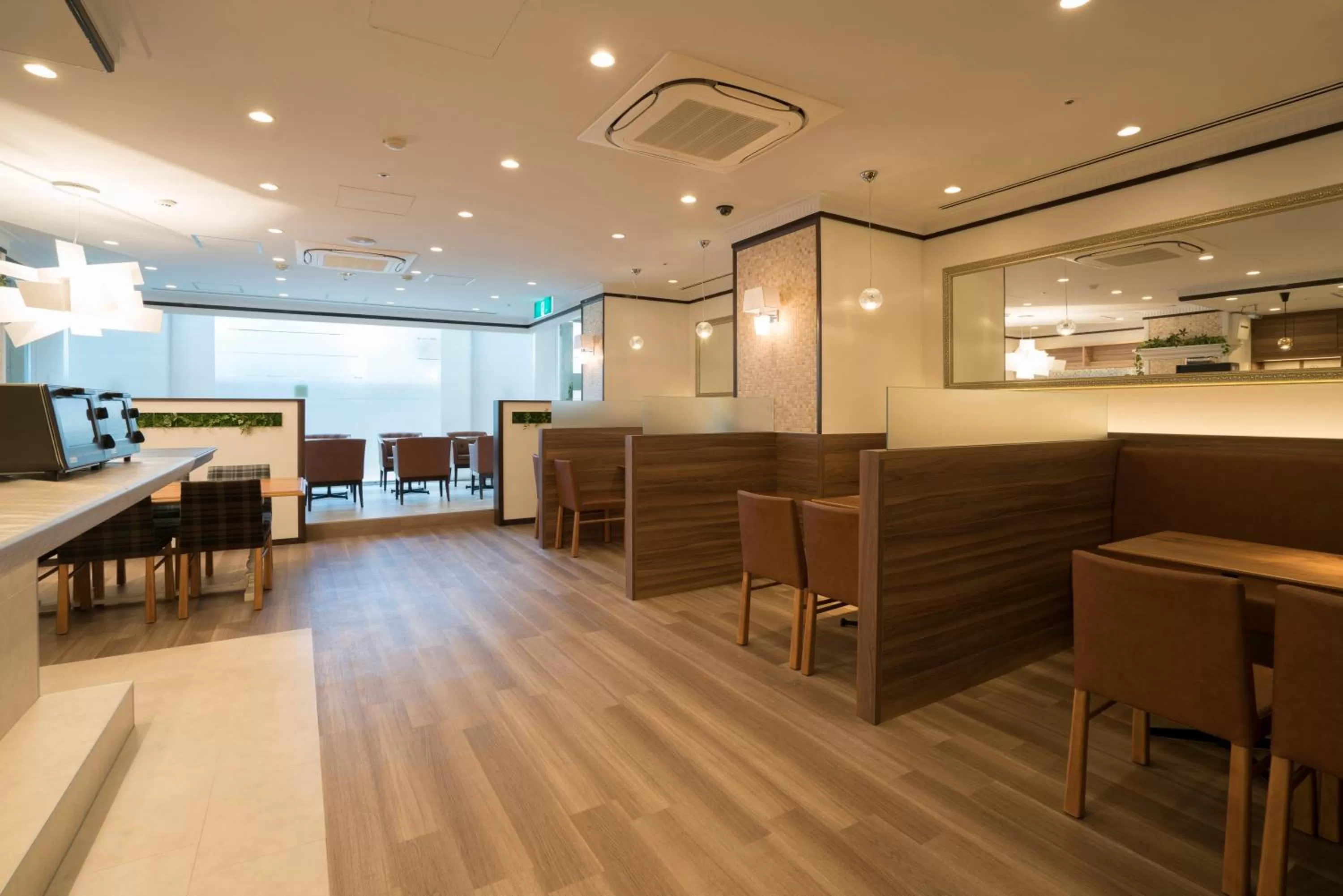 Communal lounge/ TV room in Hotel Alps