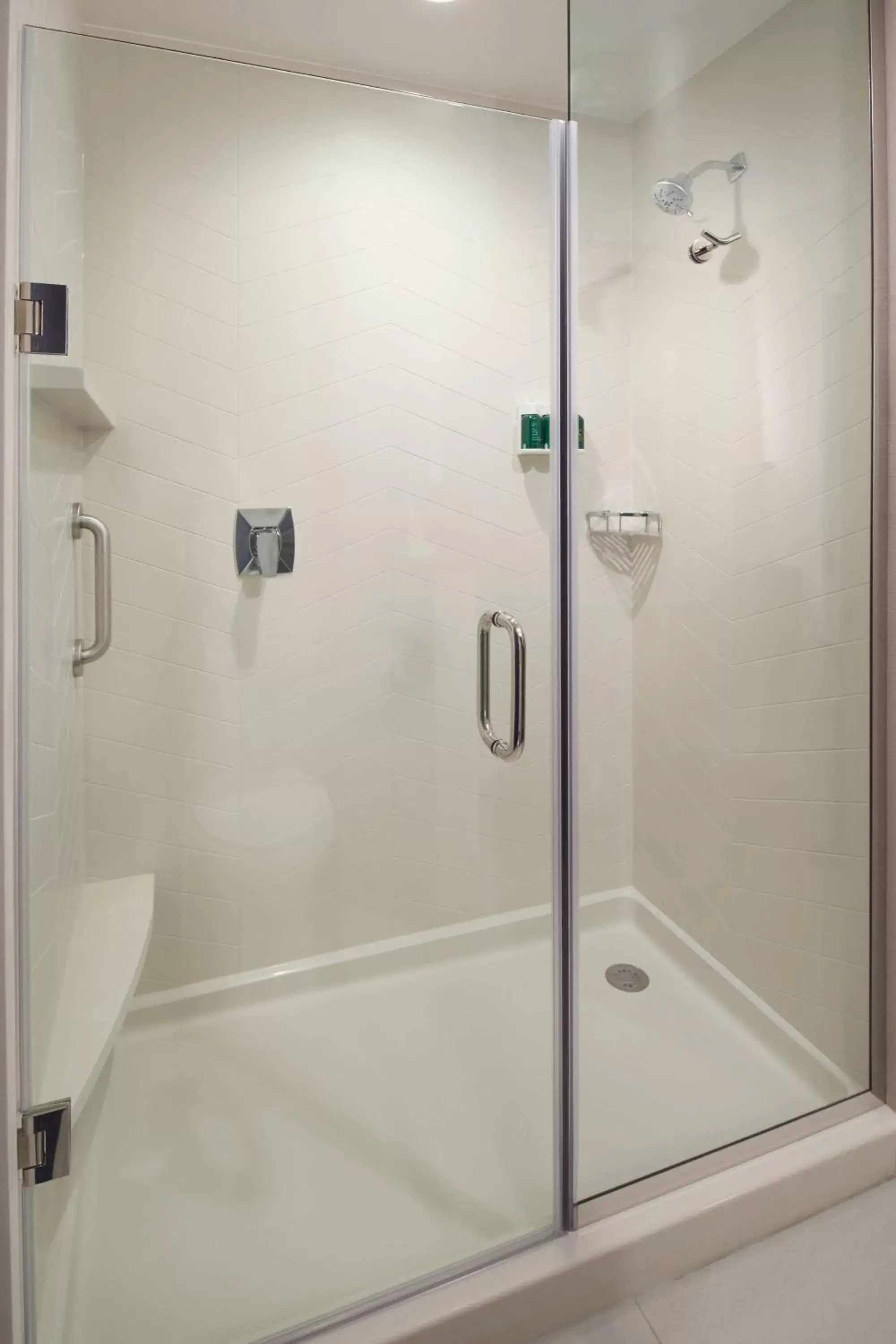 Bathroom in Fairfield Inn & Suites by Marriott Midland