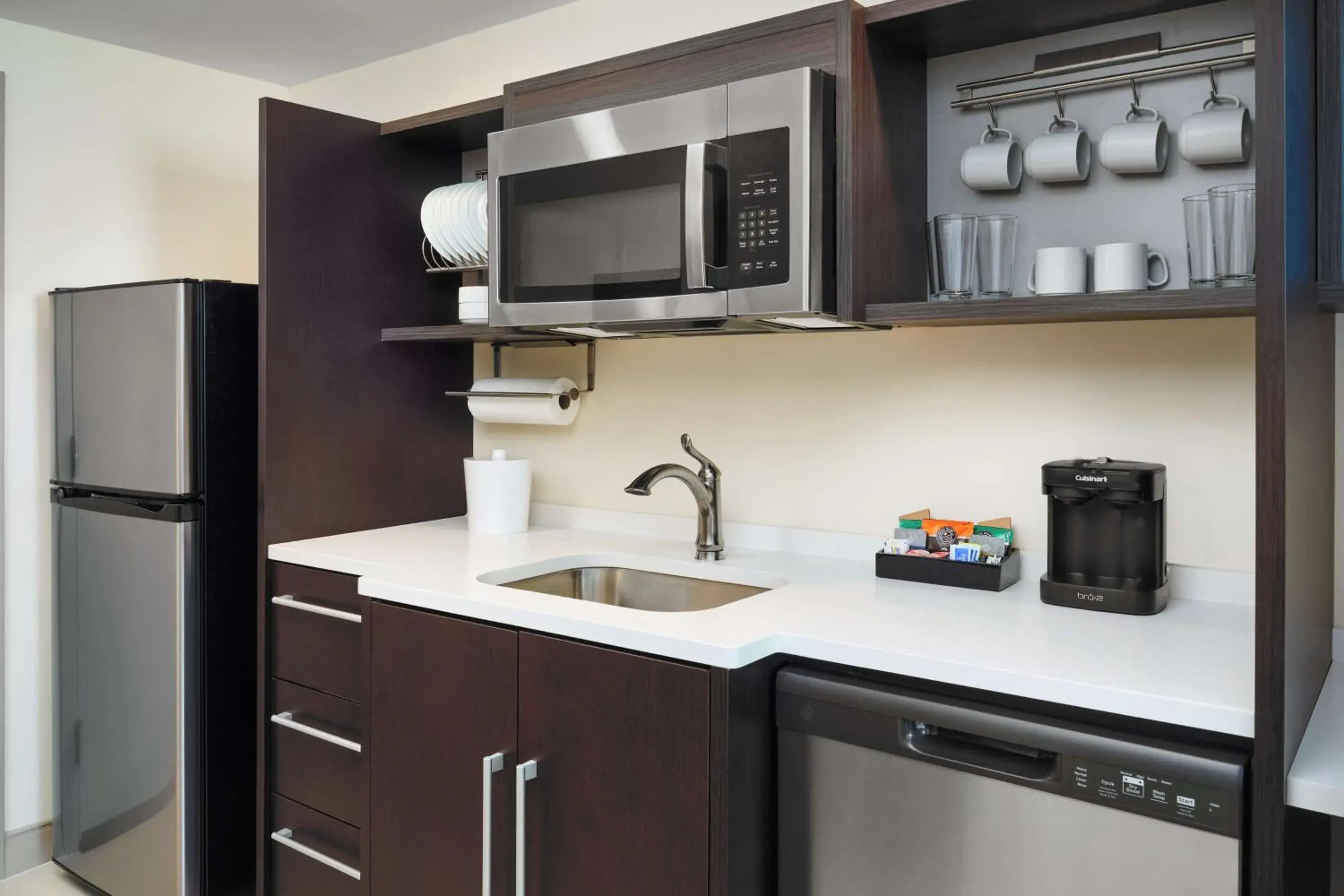 Kitchen or kitchenette, Kitchen/Kitchenette in Home2 Suites By Hilton Richmond Glenside