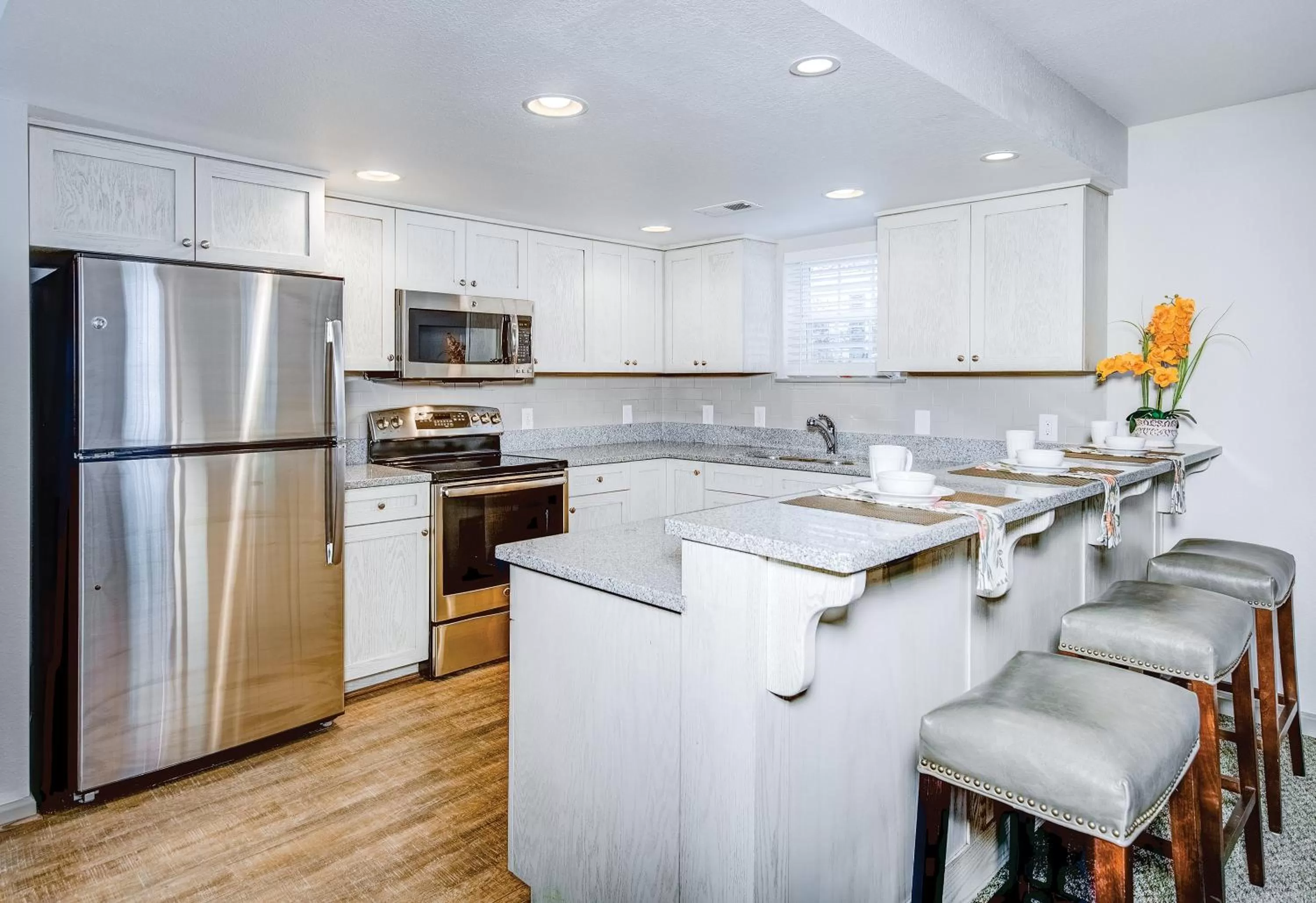 Kitchen or kitchenette in Hilton Vacation Club Beachwoods Kitty Hawk