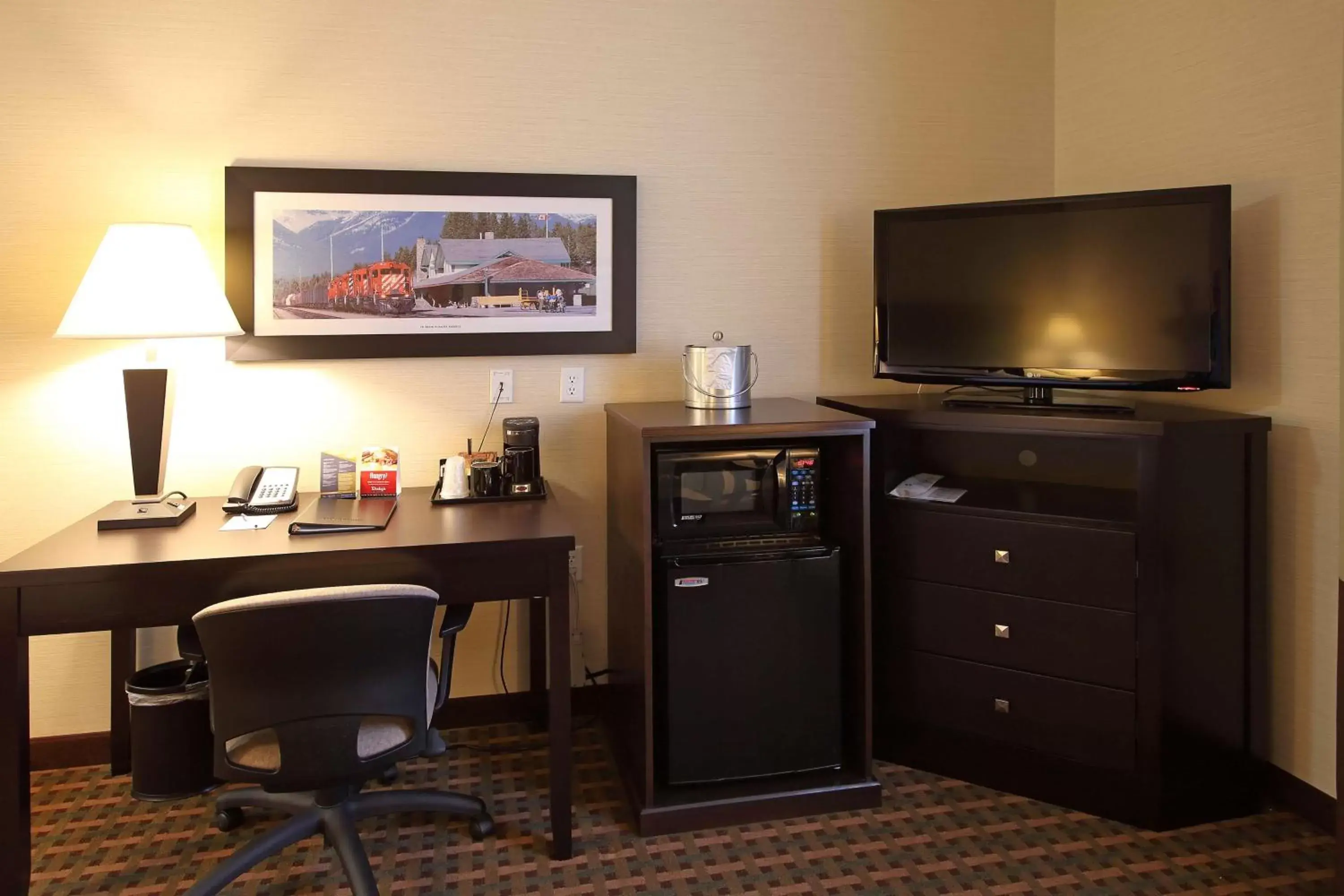 Photo of the whole room in Best Western Pacific Inn