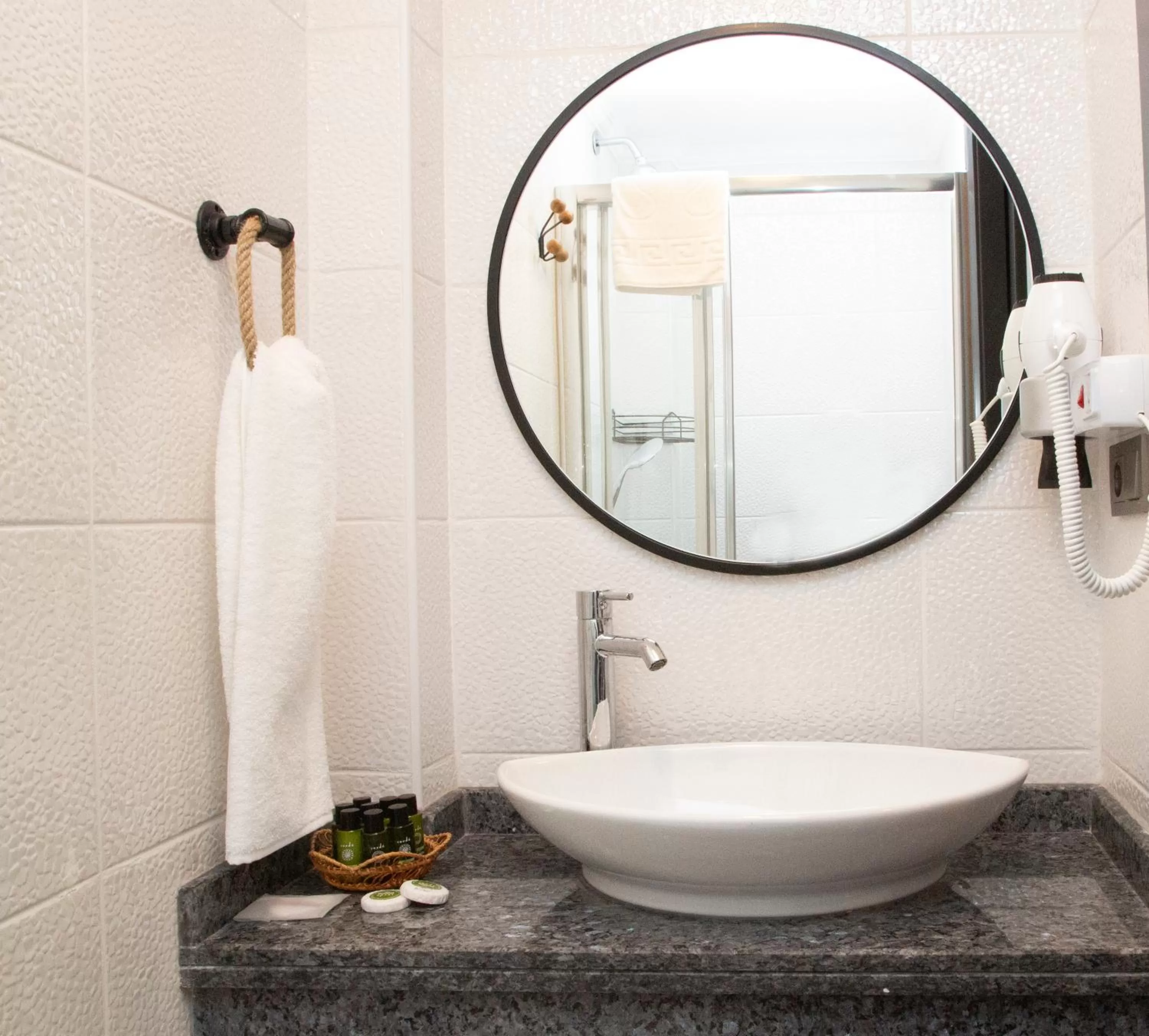 Bathroom in Istanbul Old City Colorful Houses Balat PETRION Hotel