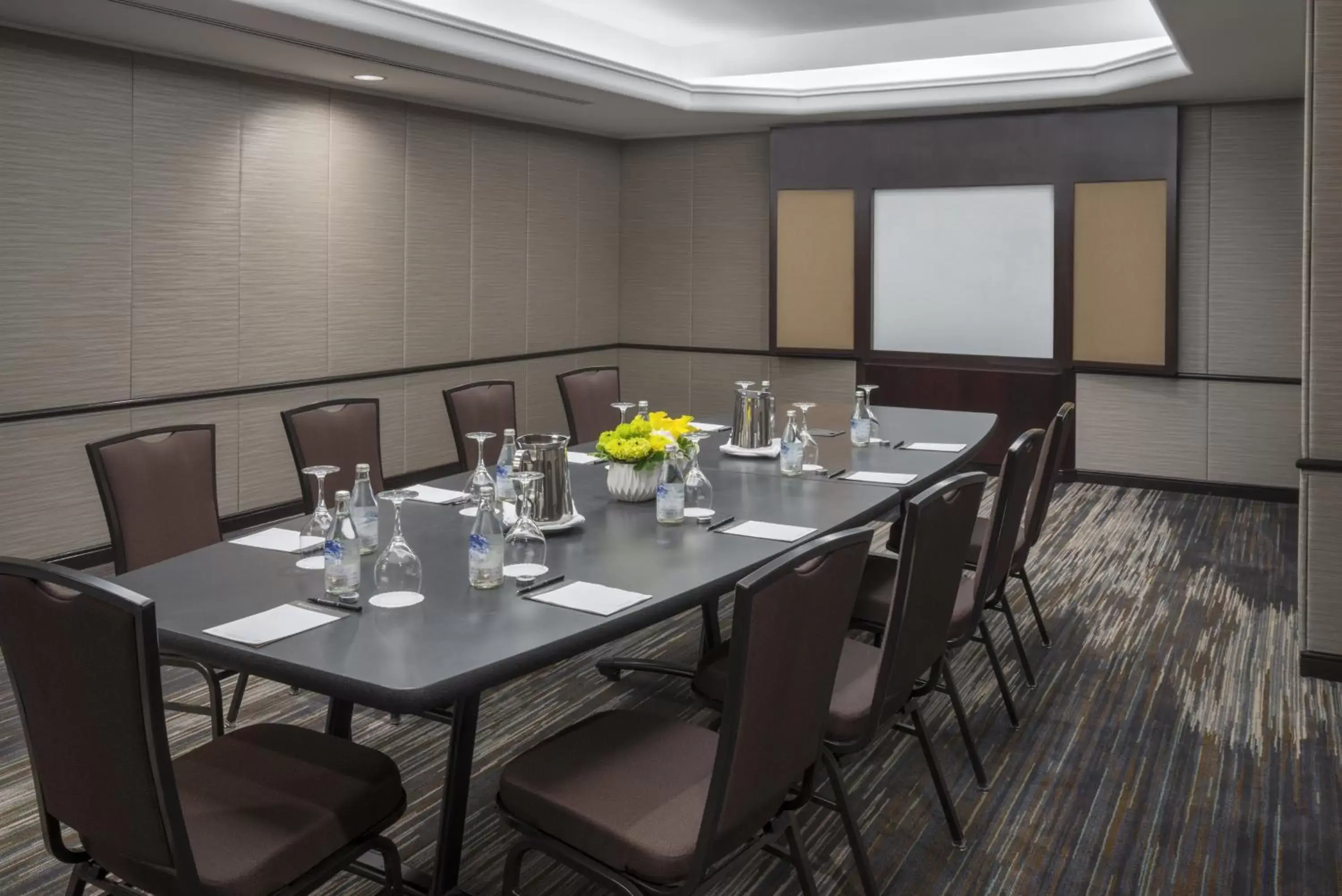 Meeting/conference room in InterContinental Toronto Centre, an IHG Hotel