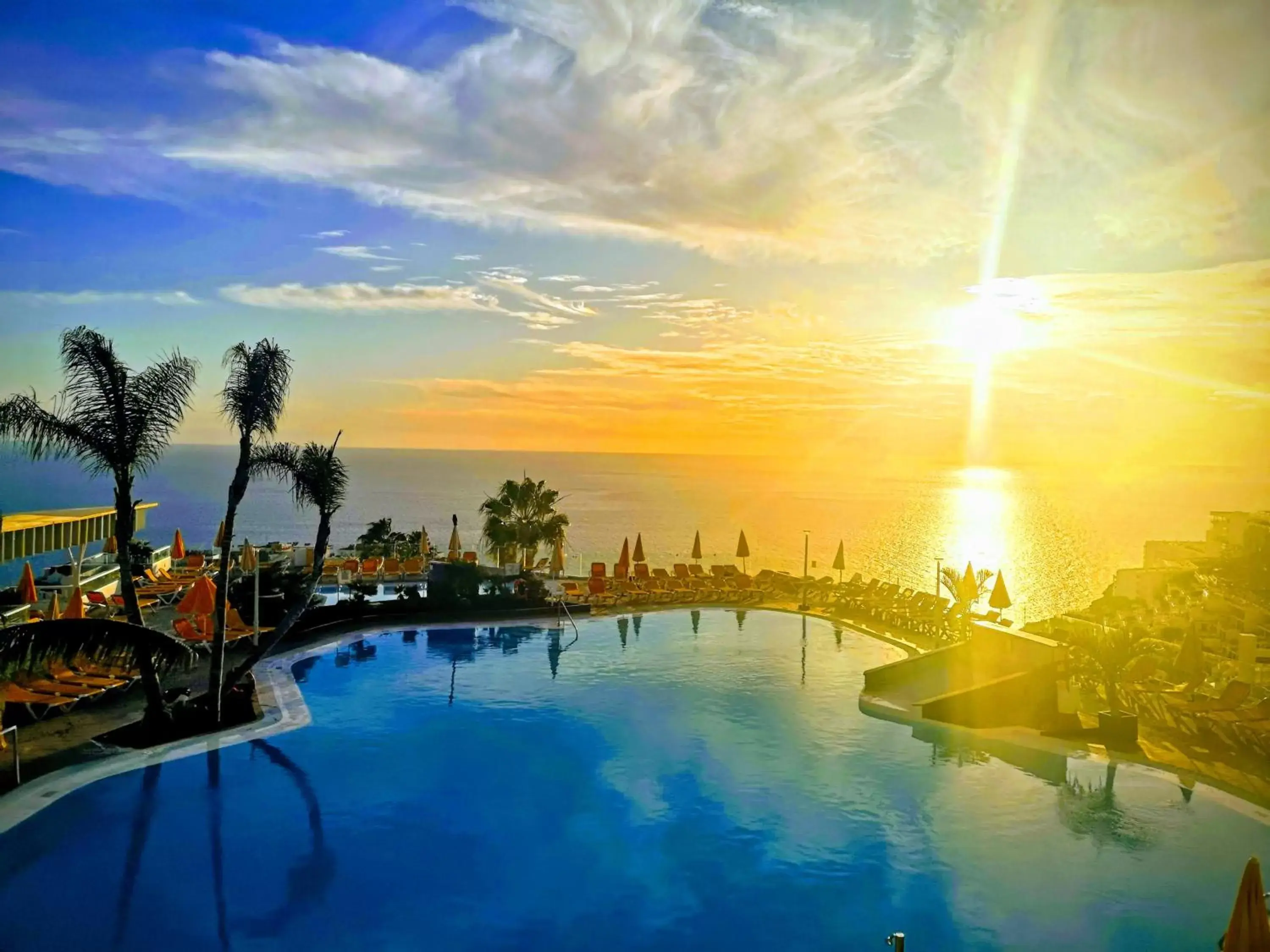 Sunset, Swimming Pool in Hotel Riosol