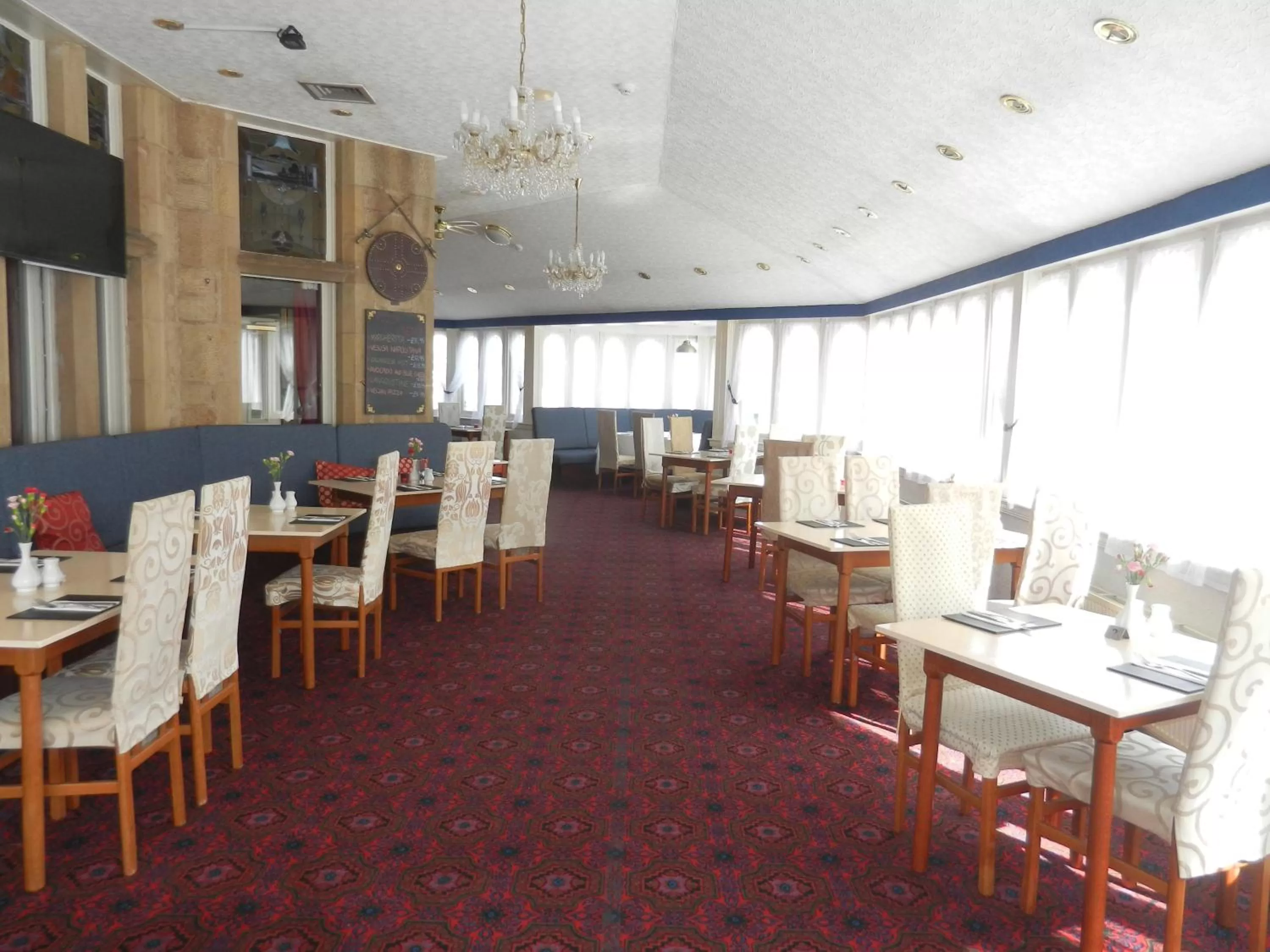 Restaurant/places to eat in Morangie Hotel Tain