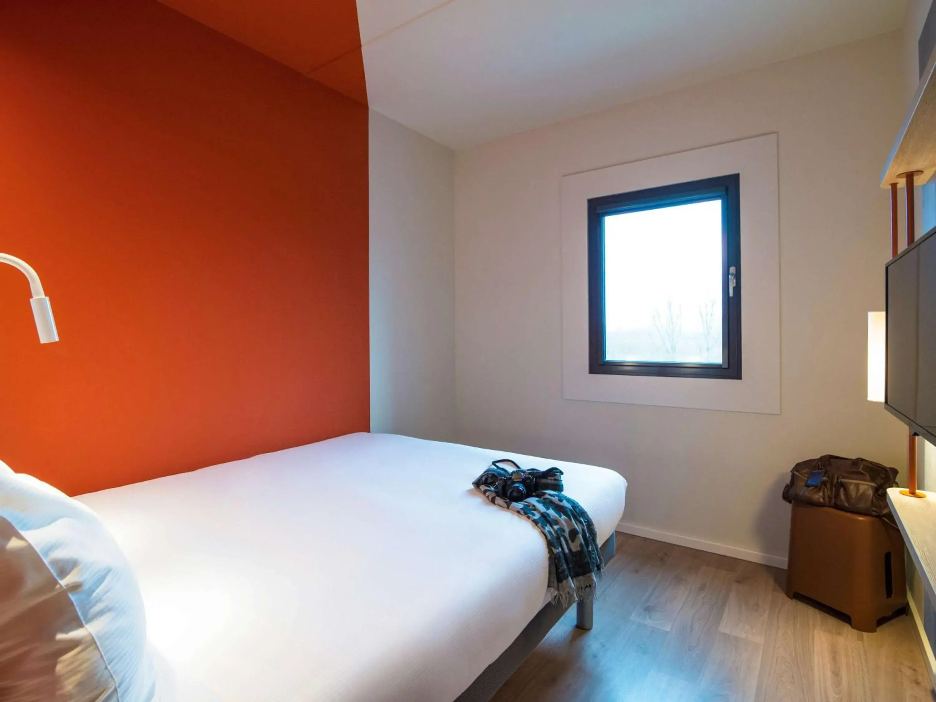 Photo of the whole room, Bed in ibis budget Stein Maastricht