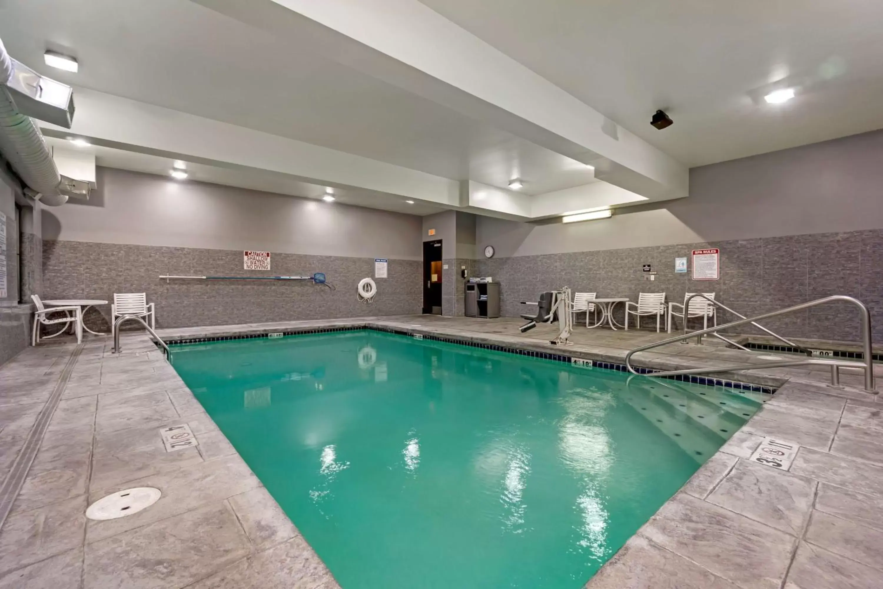 Pool view, Swimming Pool in Best Western Plus Lacey Inn & Suites