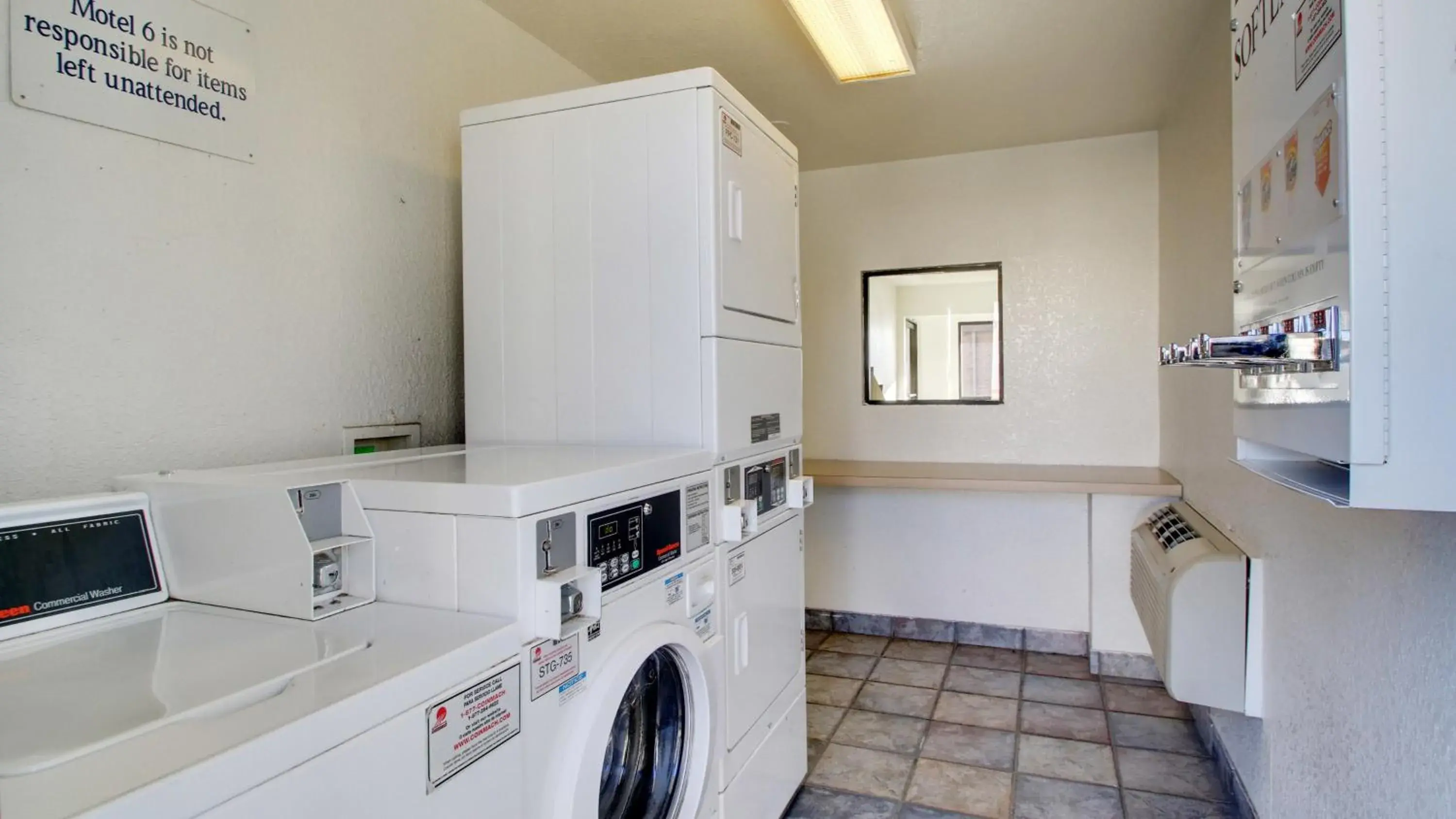 Decorative detail, Kitchen/Kitchenette in Motel 6-Owensboro, KY