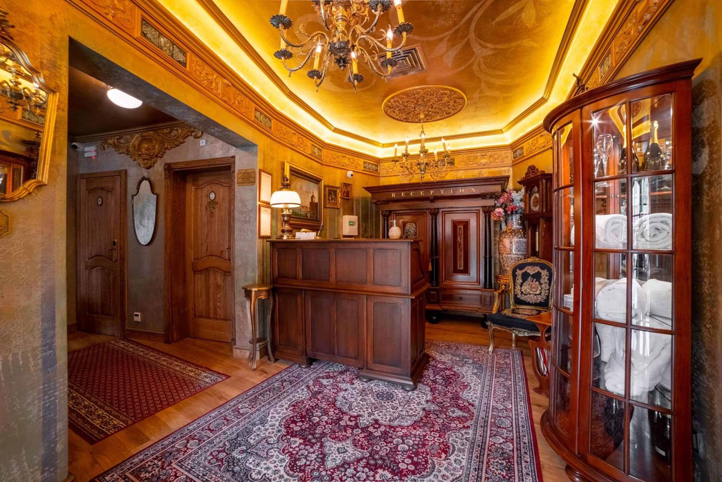 Lobby or reception in Bey House Royal Hotel