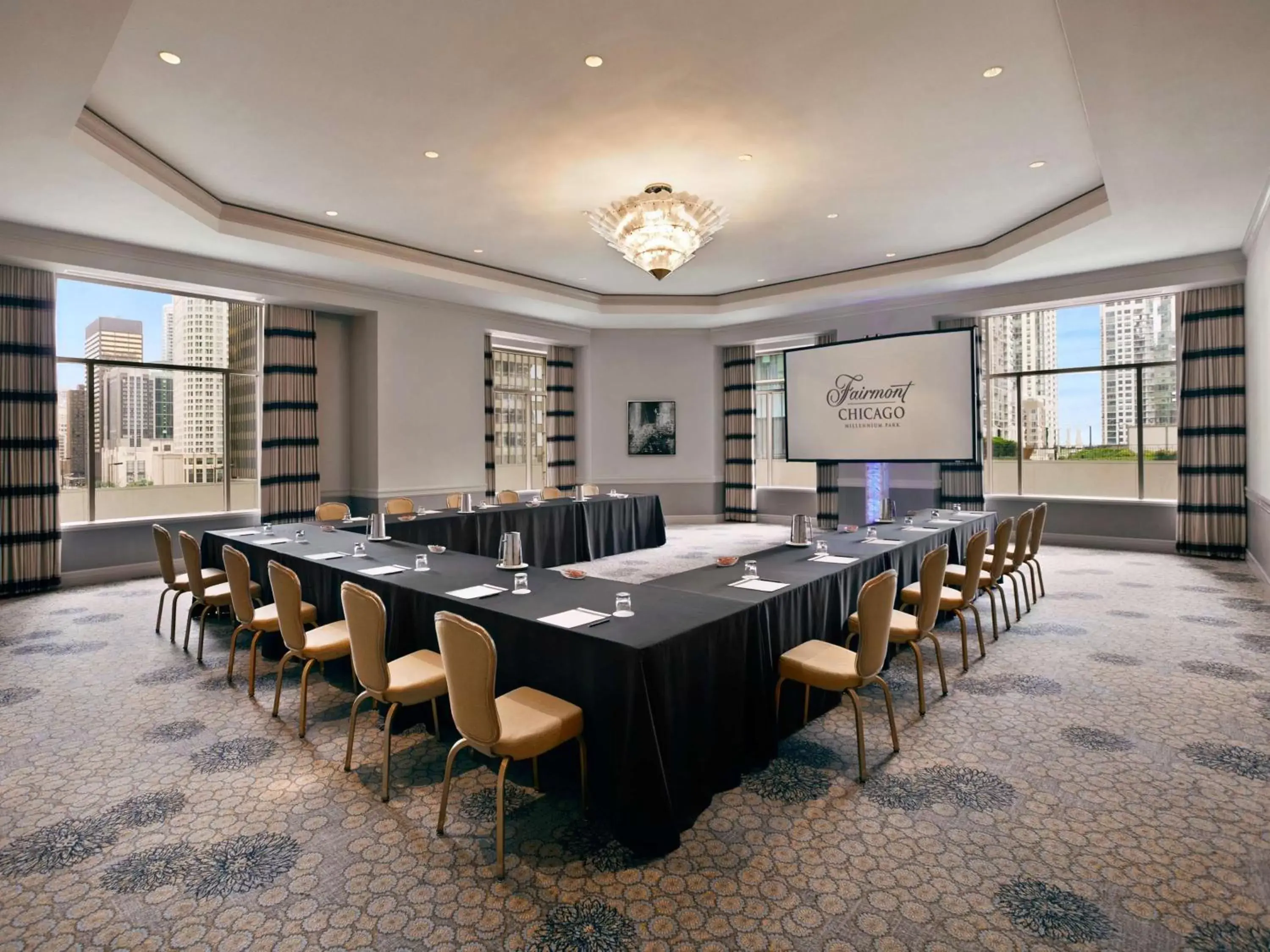 Meeting/conference room in Fairmont Chicago Millennium Park