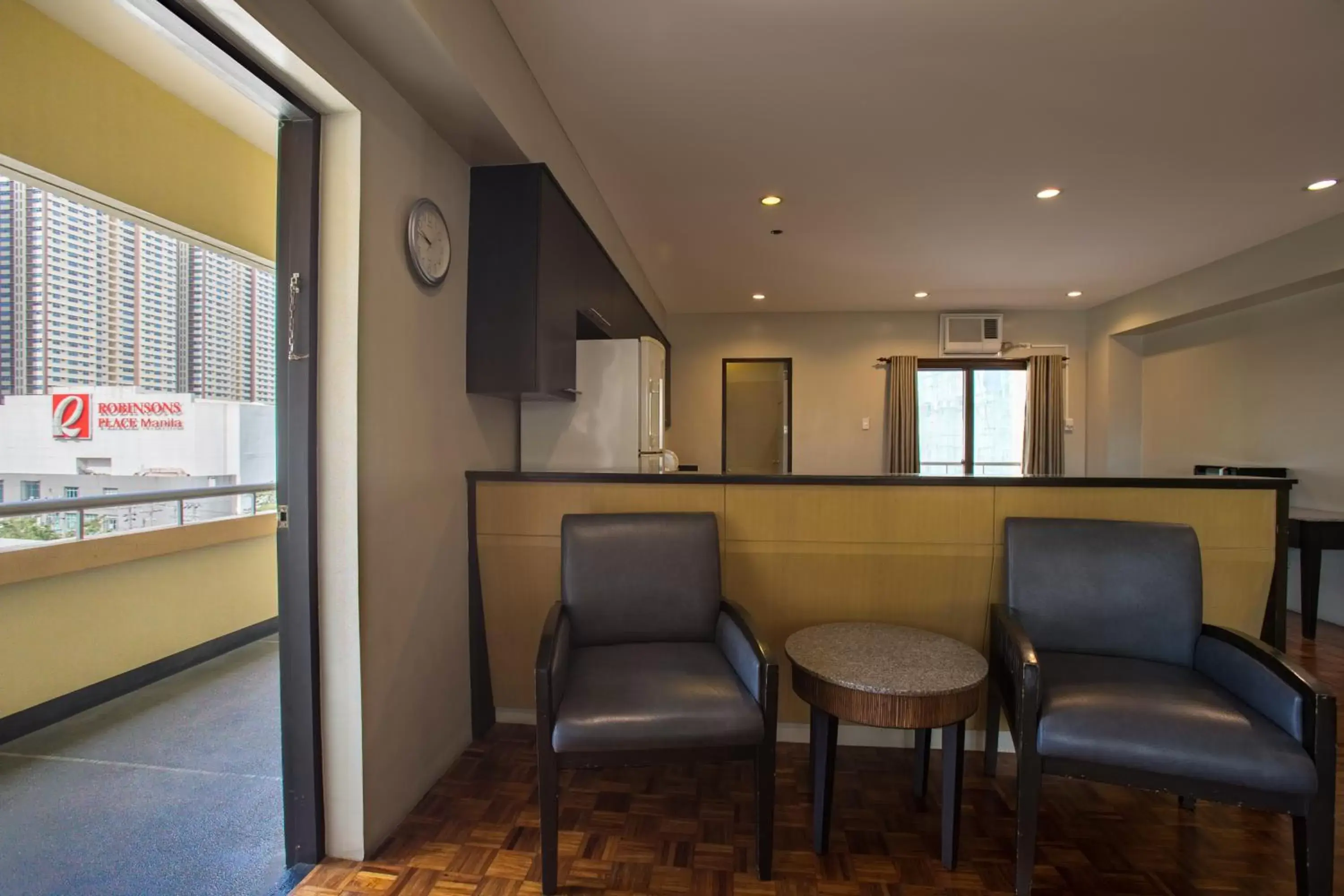 Seating Area in Tropicana Suites