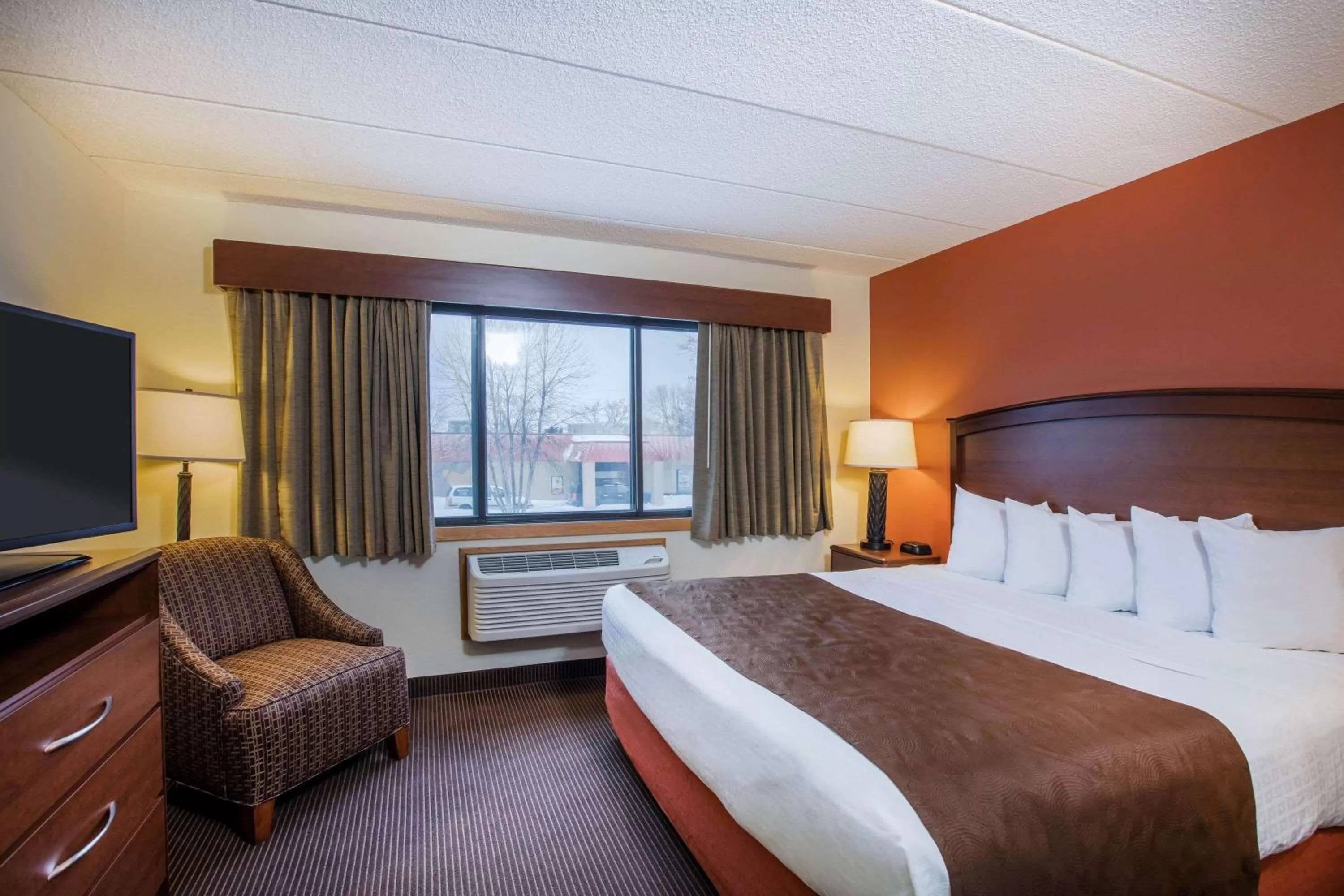 Photo of the whole room, Bed in AmericInn by Wyndham Grand Forks