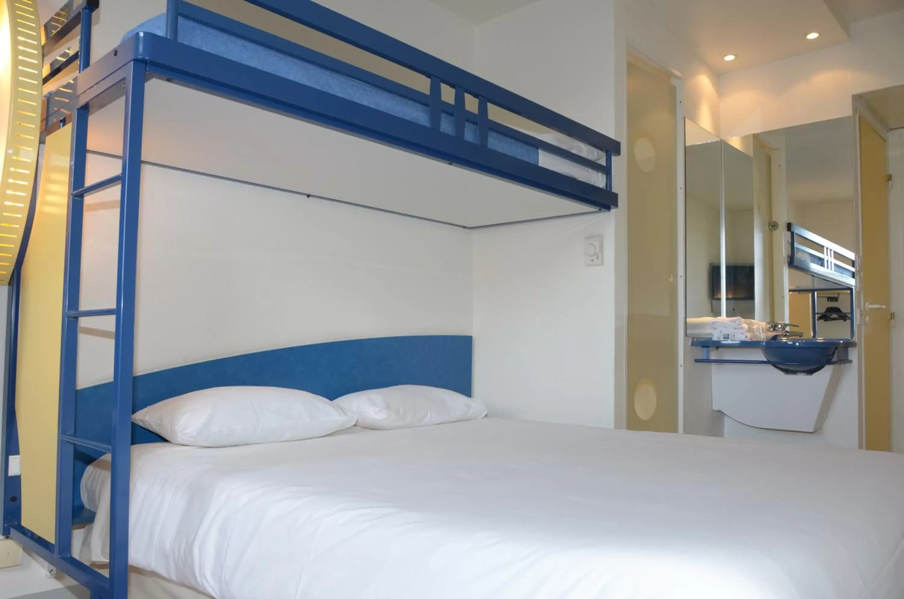Photo of the whole room, Bed in ibis budget Nevers Varennes Vauzelles