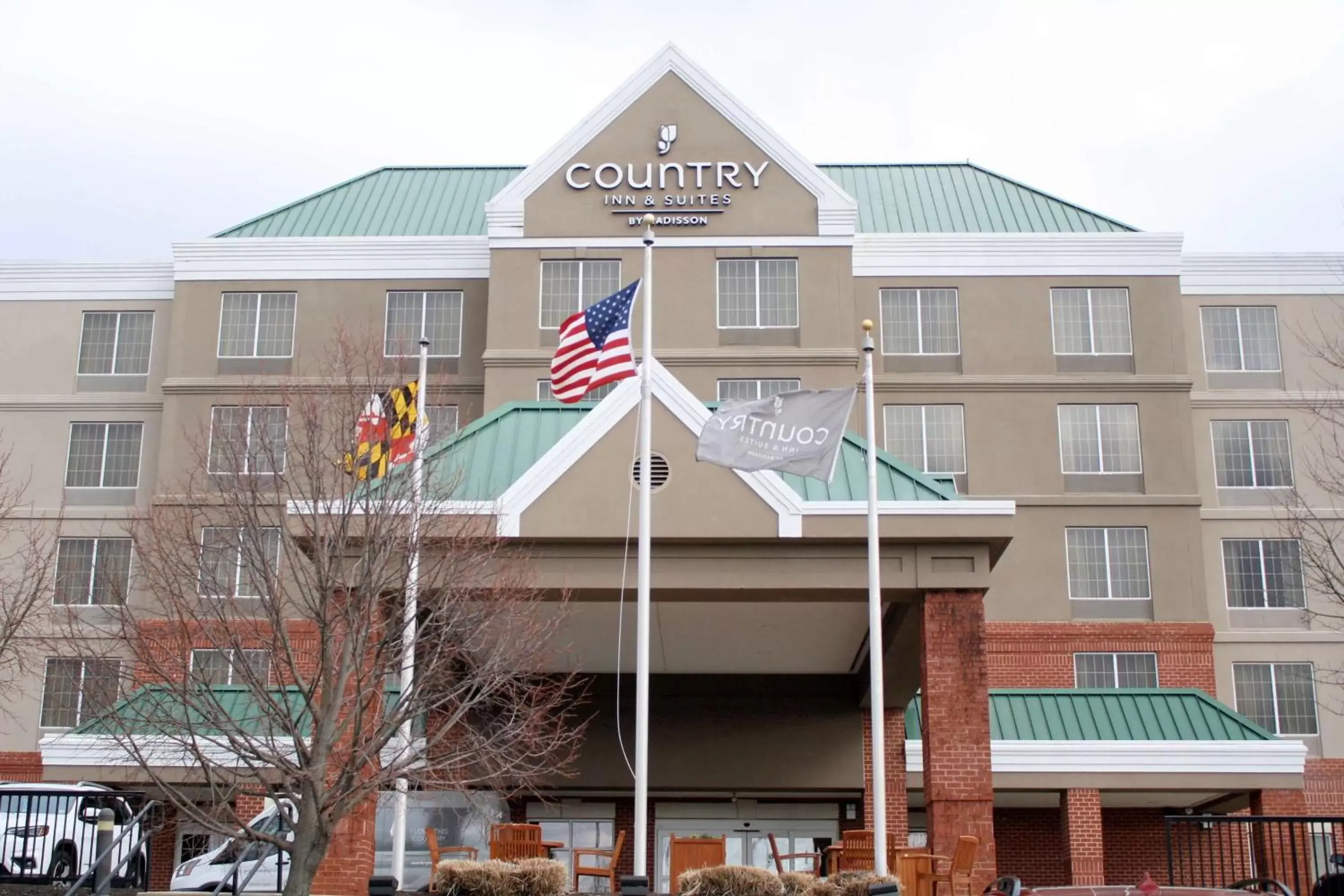 Property Building in Country Inn & Suites by Radisson, BWI Airport (Baltimore), MD