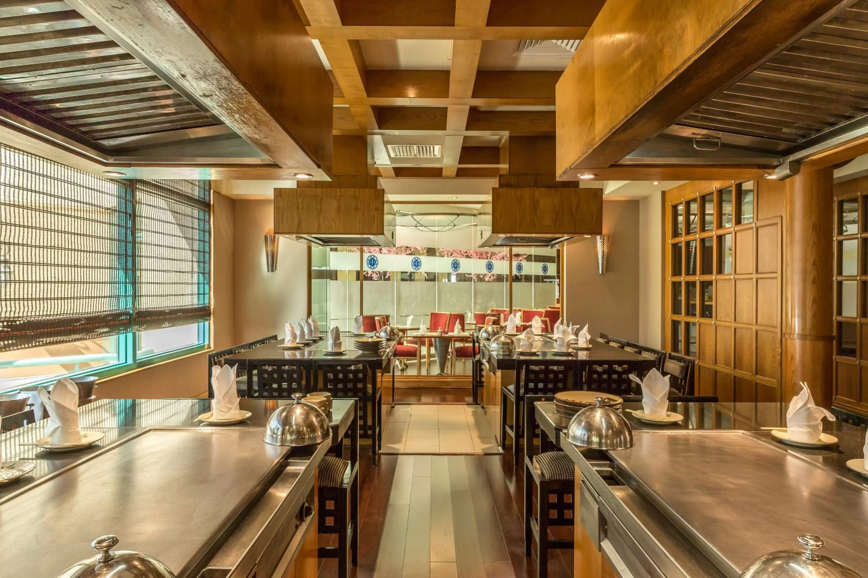 Restaurant/places to eat in Mövenpick Grand Al Bustan