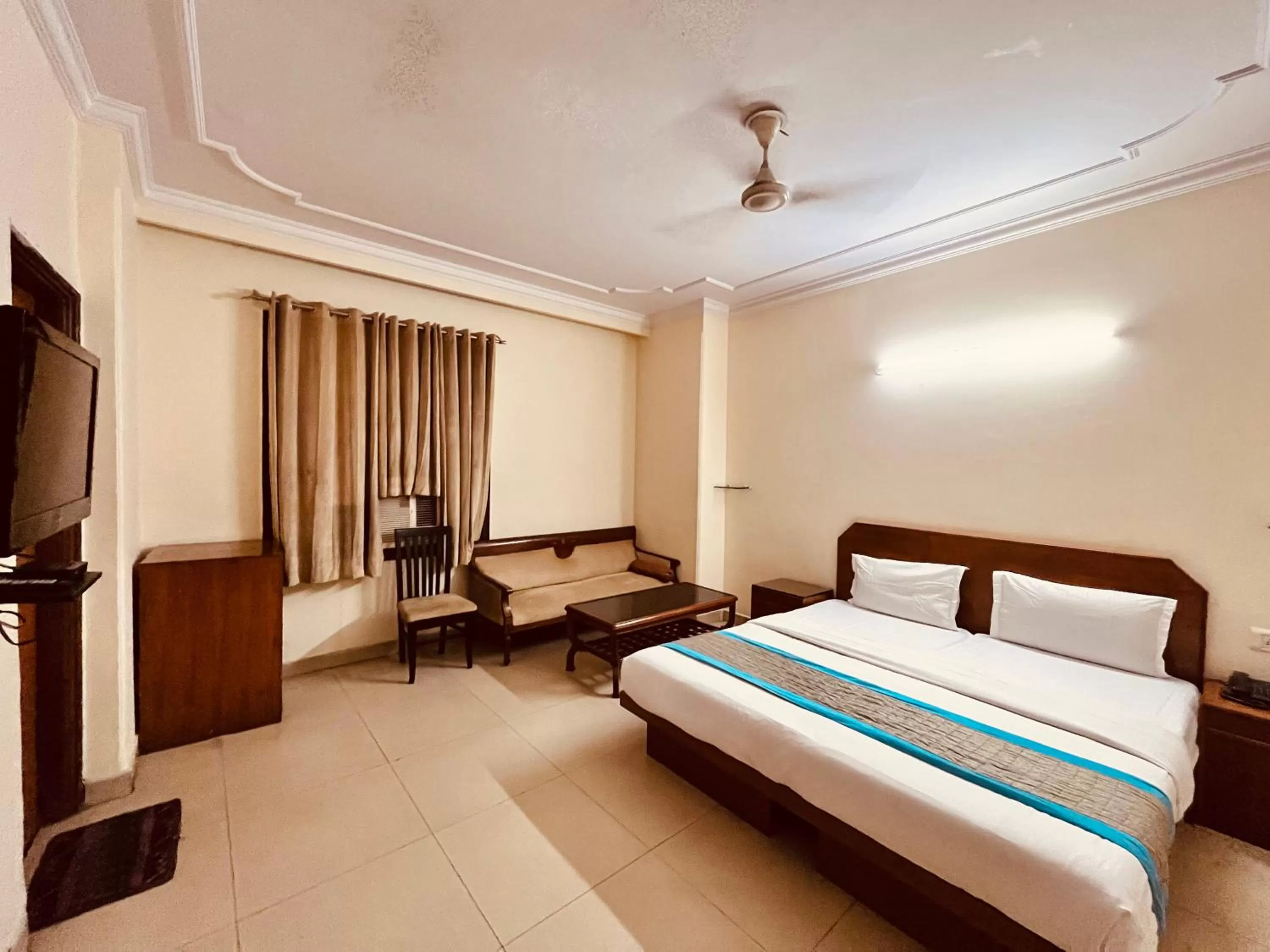 Bed in Ashoka Hotel Karol Bagh Delhi