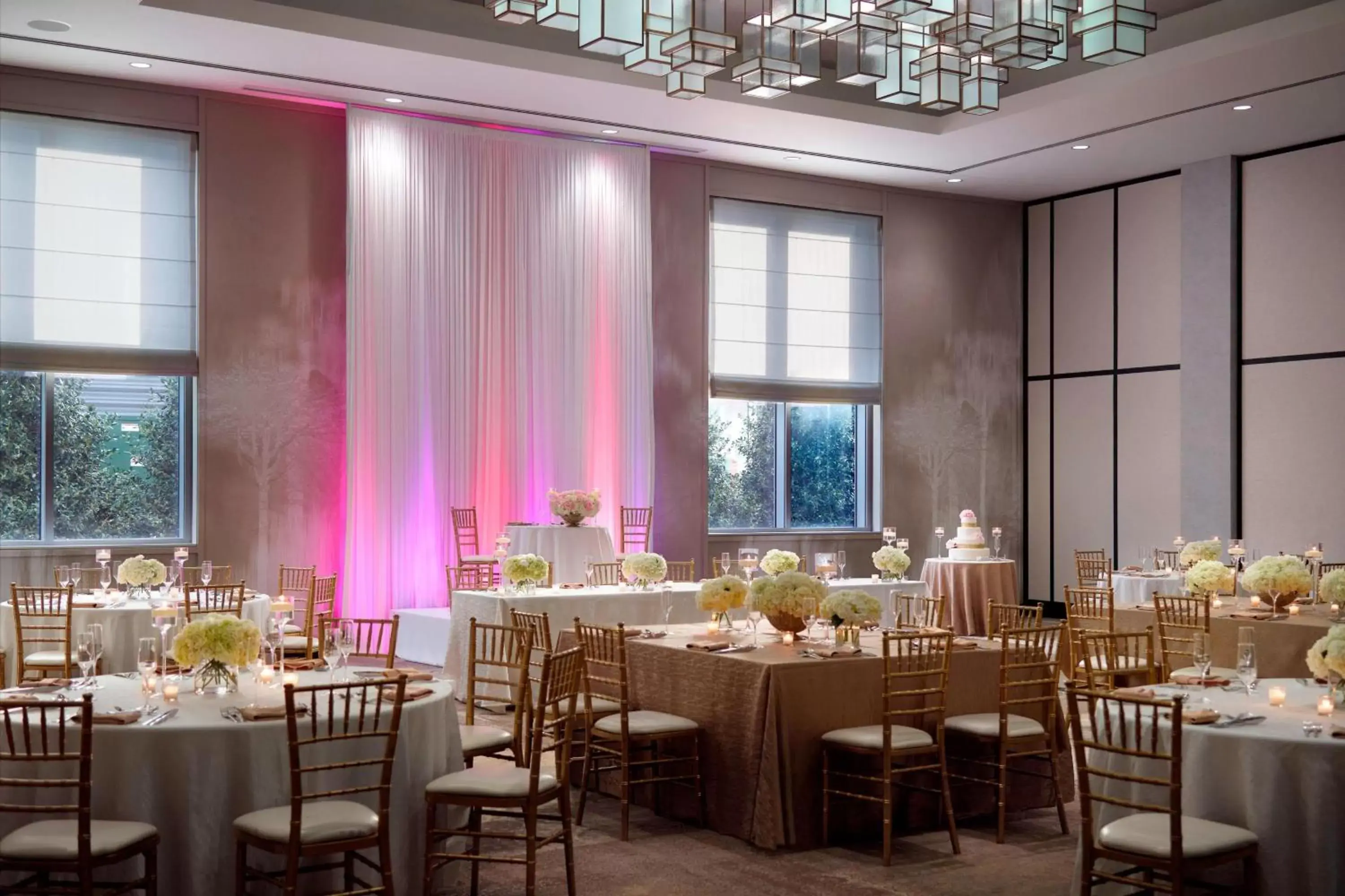 Banquet/Function facilities, Restaurant/Places to Eat in Renaissance Atlanta Airport Gateway Hotel