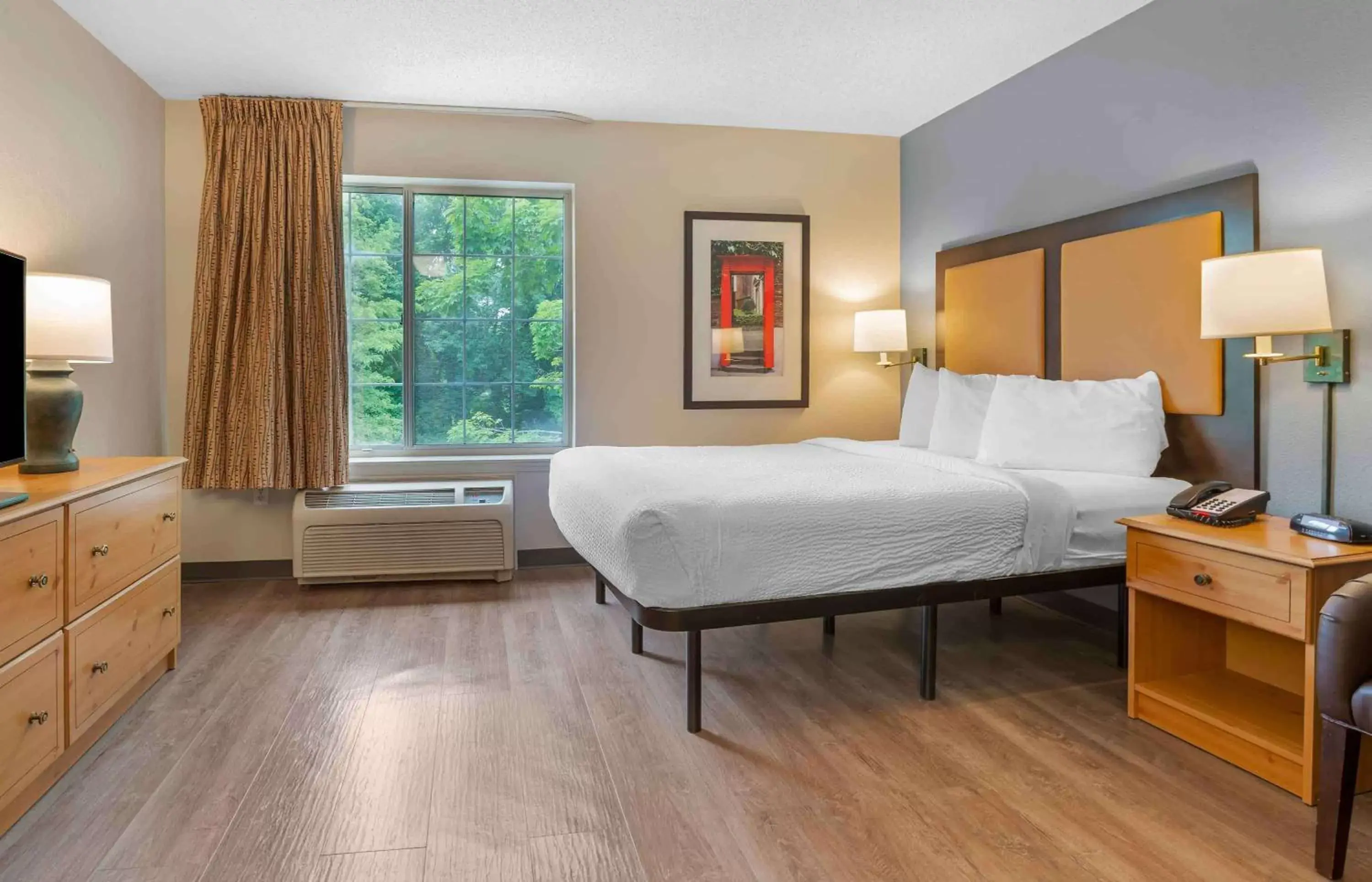 Bedroom, Bed in Extended Stay America Suites - Hanover - Parsippany