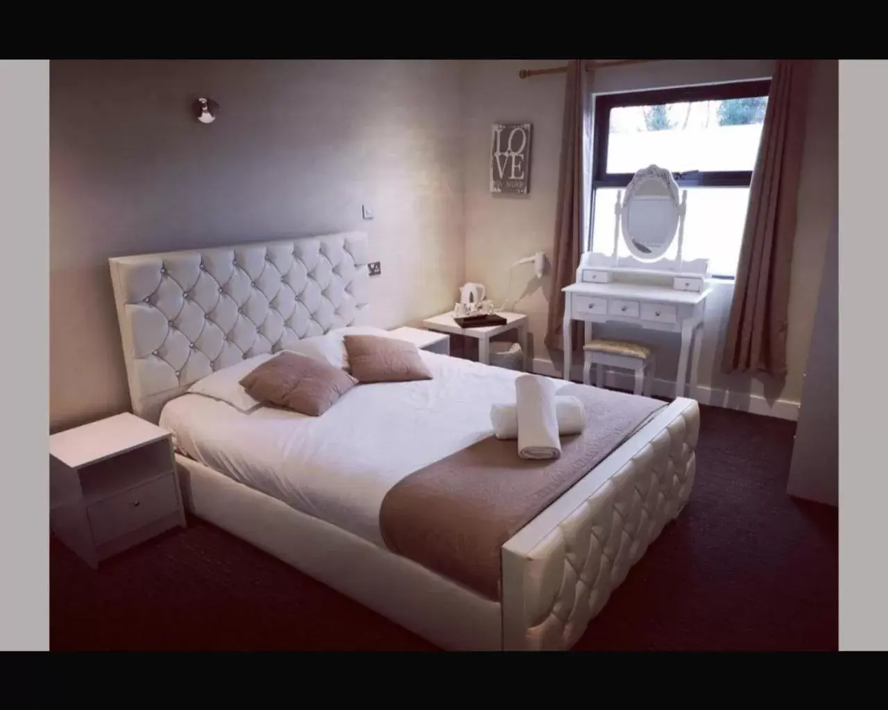 Bedroom, Bed in The R Inn Hotel