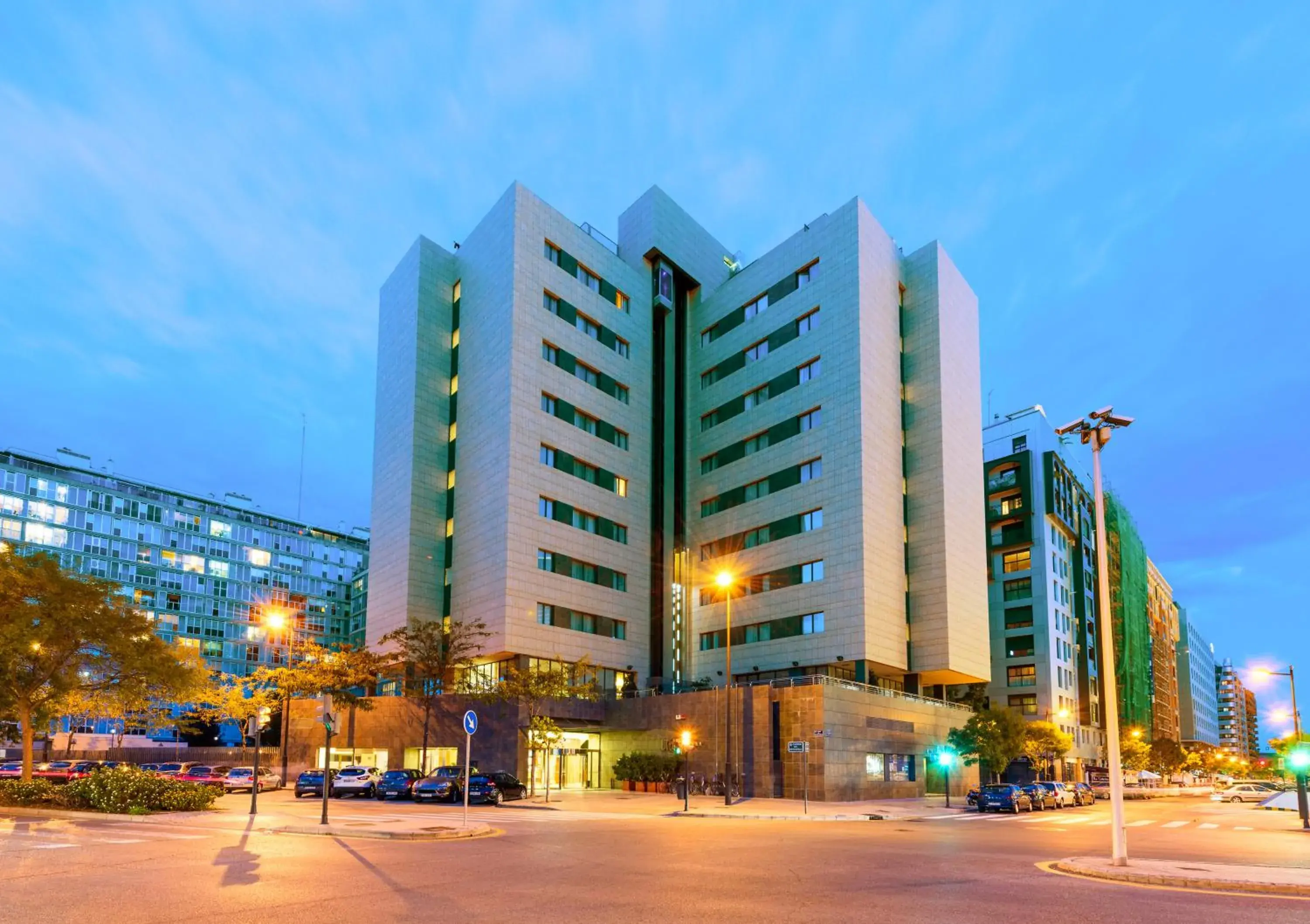 Facade/entrance, Property Building in Hotel Valencia Oceanic Affiliated by Meliá