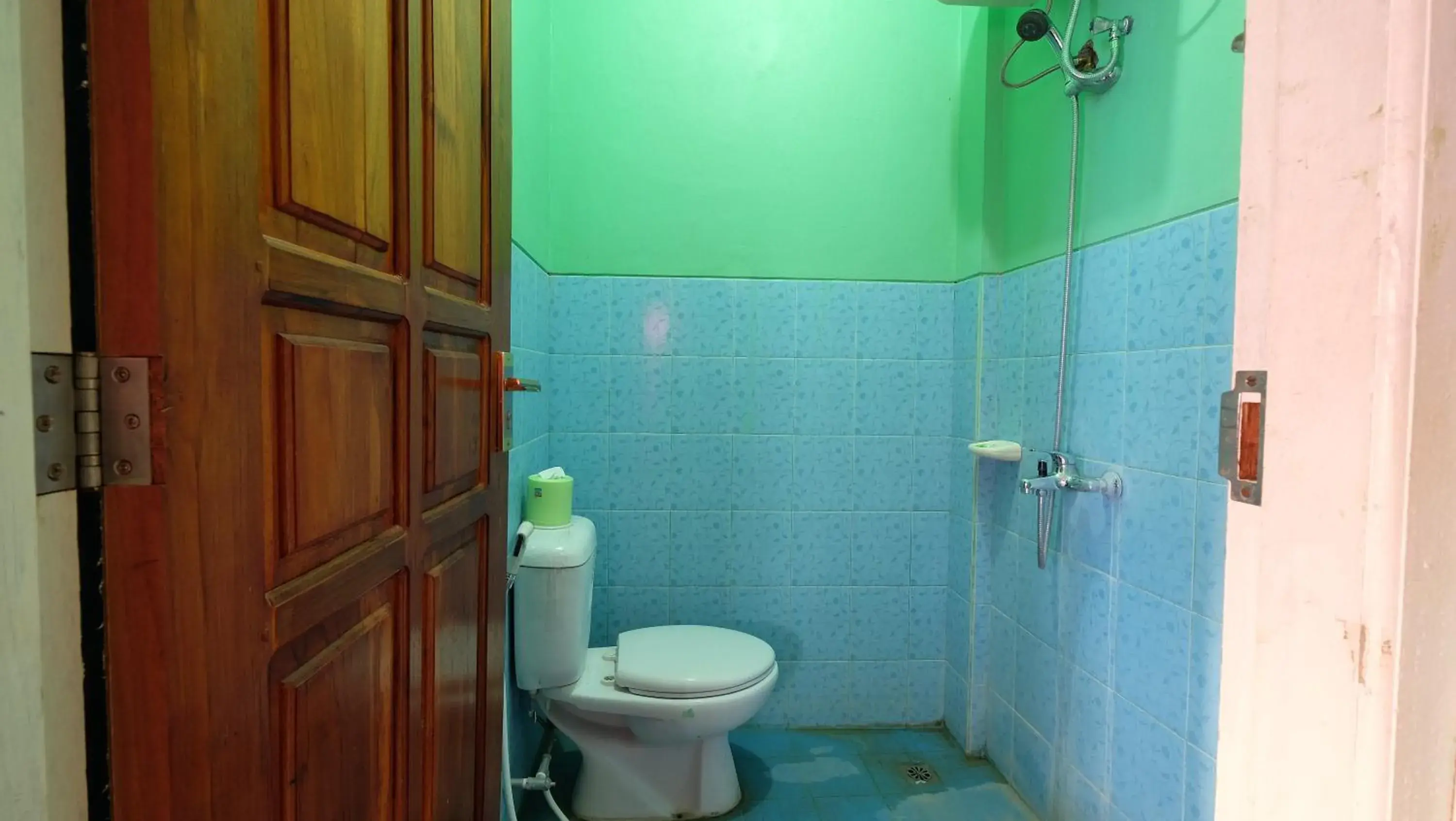 Bathroom in RedDoorz near Mangrove Forest Kupang