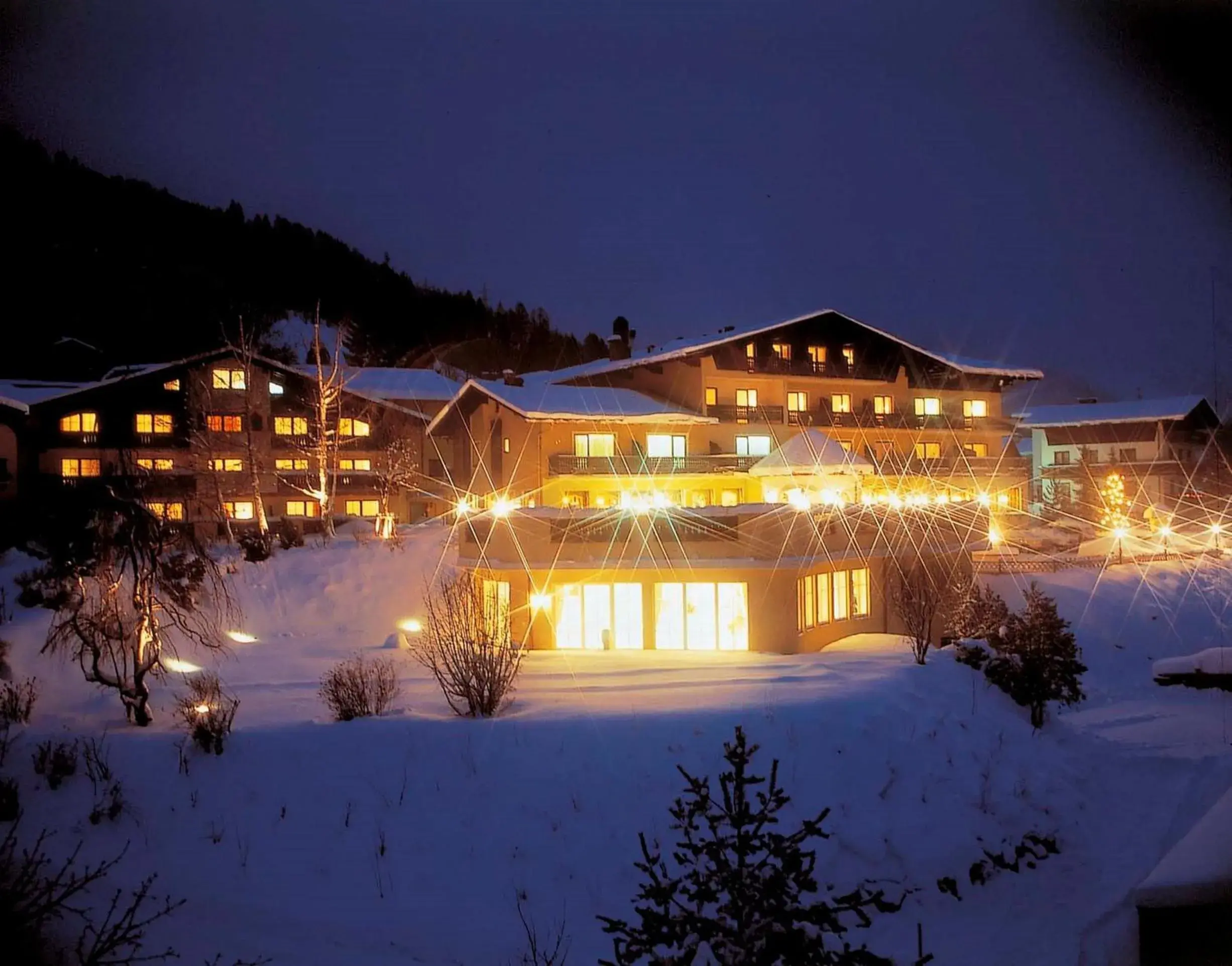 Property building, Winter in Sonnenhotel Zum Stern