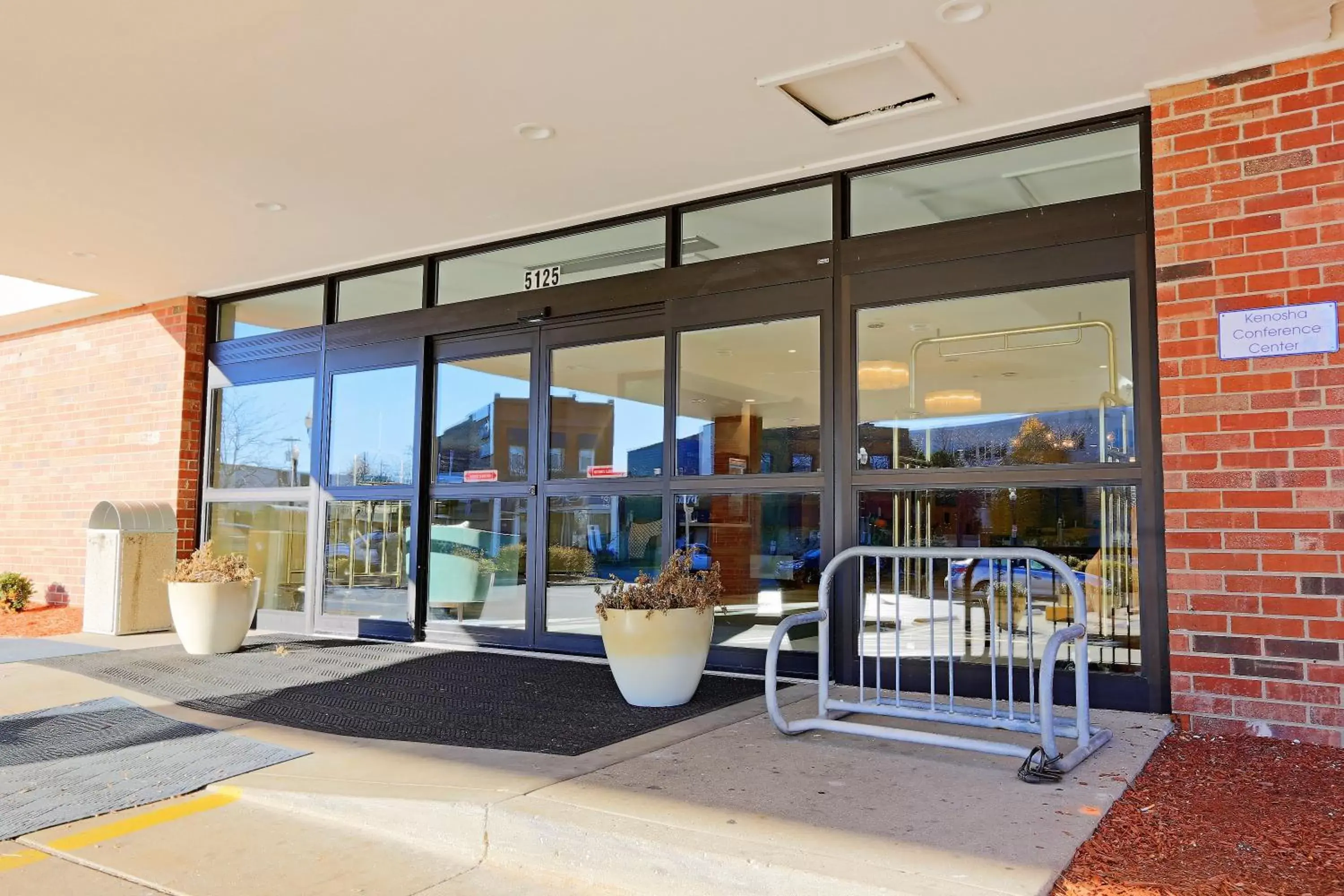 Facade/entrance in Wyndham Garden Kenosha Harborside Facade/entrance in Wyndham Garden Kenosha Harborside