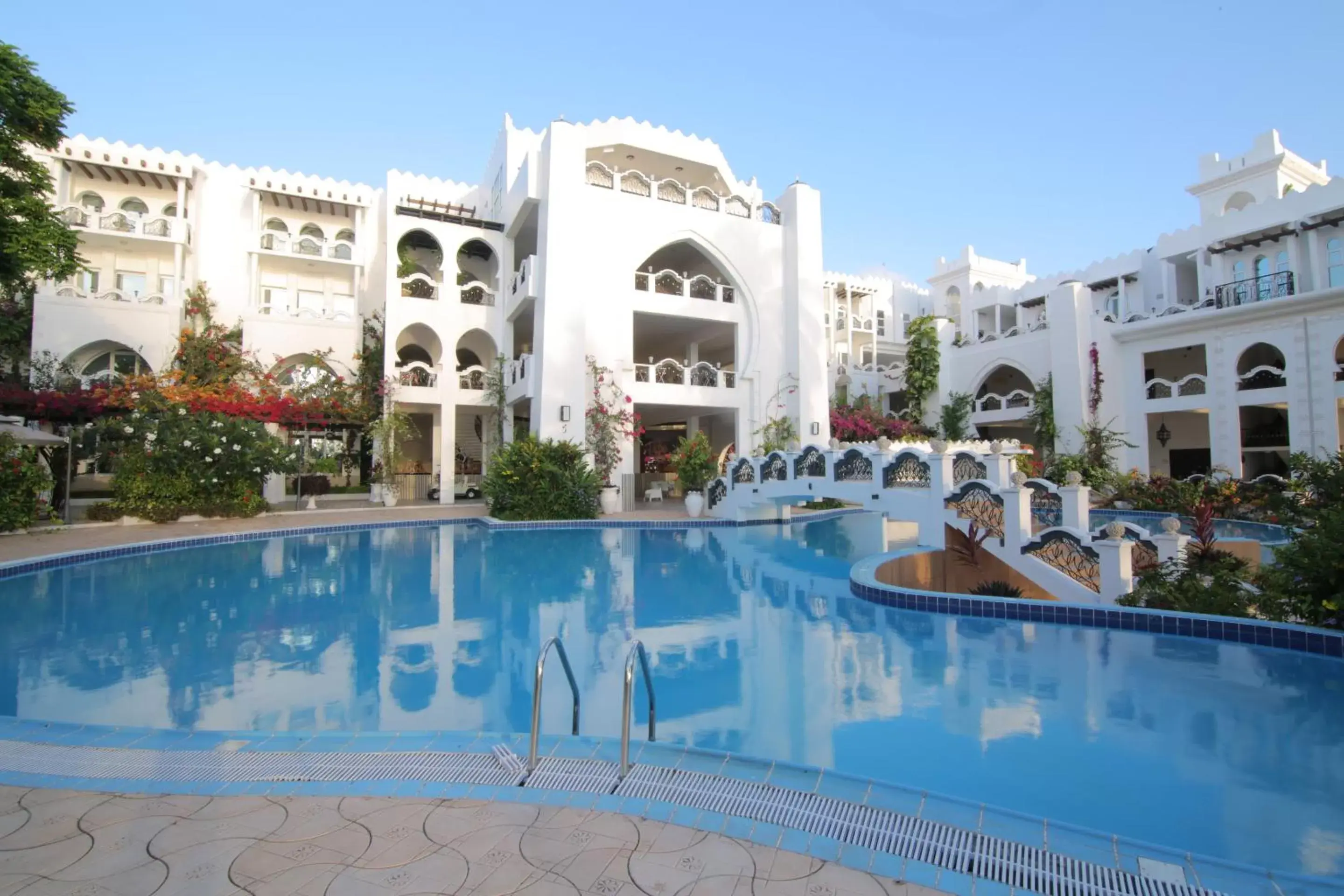 Property building in Madinat Al Bahr Business & Spa Hotel Property building in Madinat Al Bahr Business & Spa Hotel